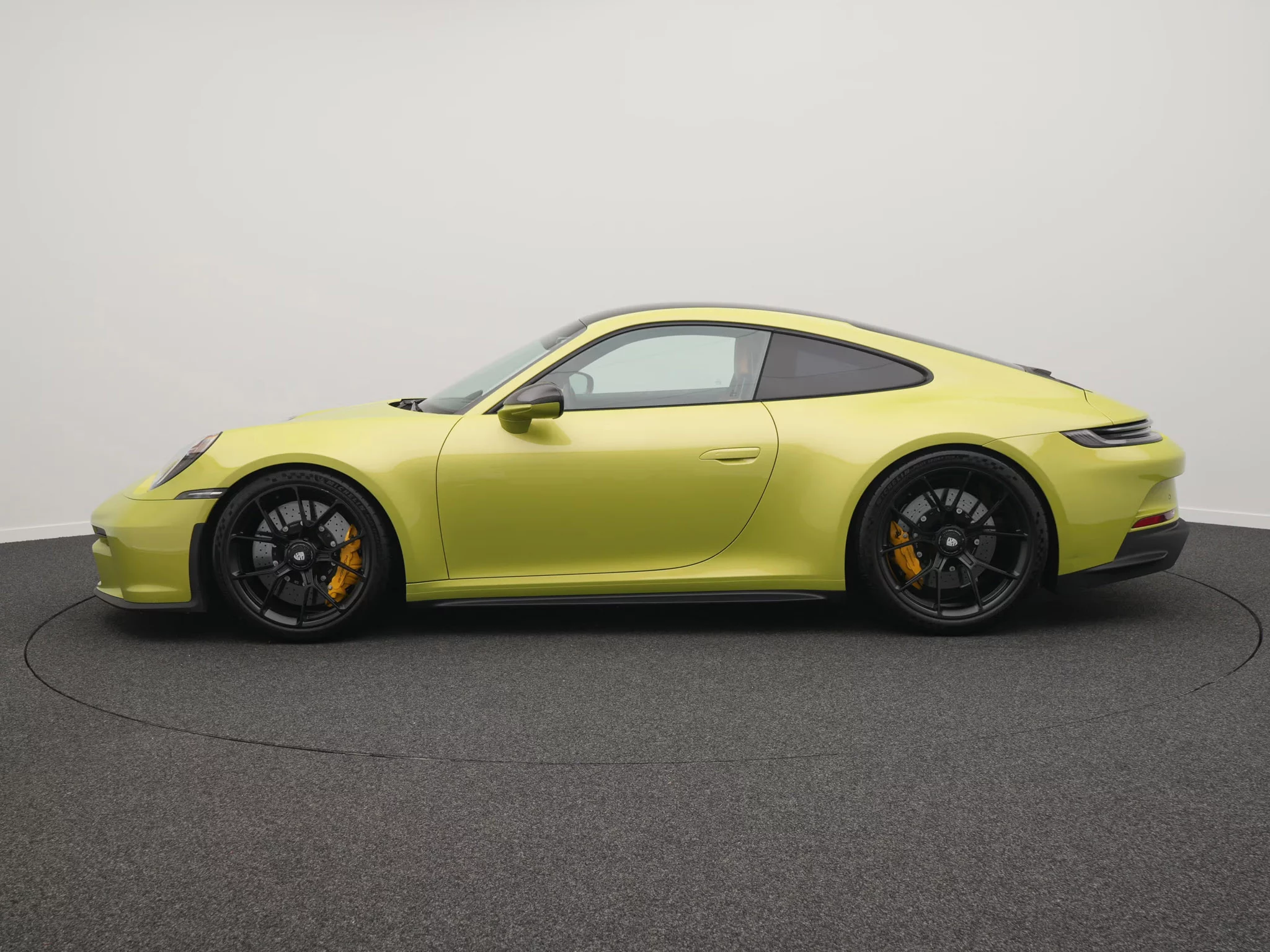 Peridot Metallic Porsche 911 GT3