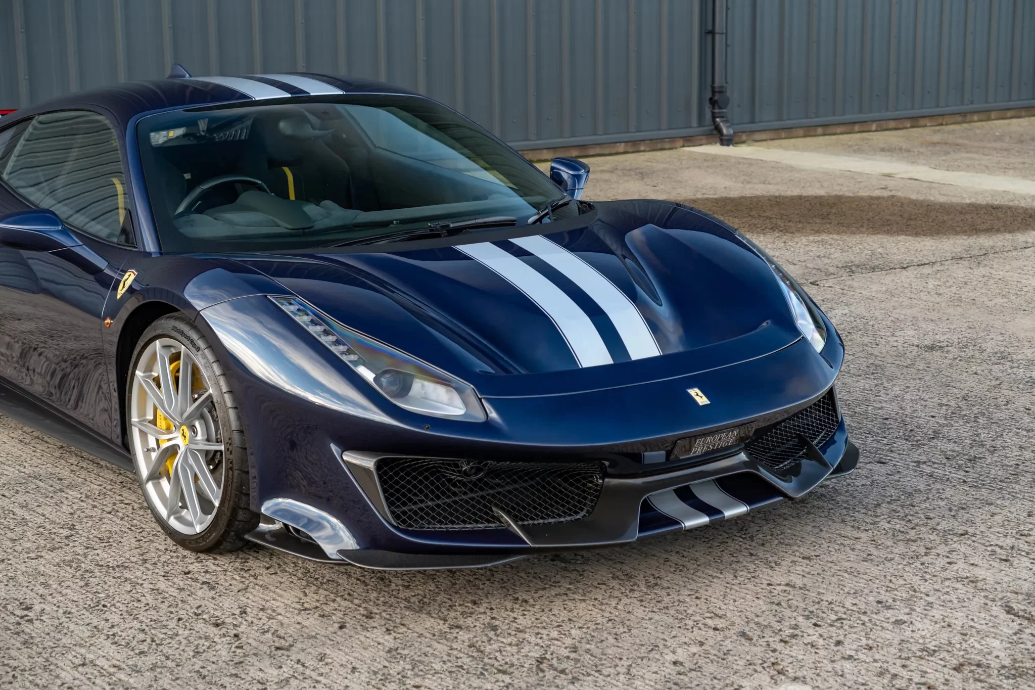 Blu Swaters Ferrari 488