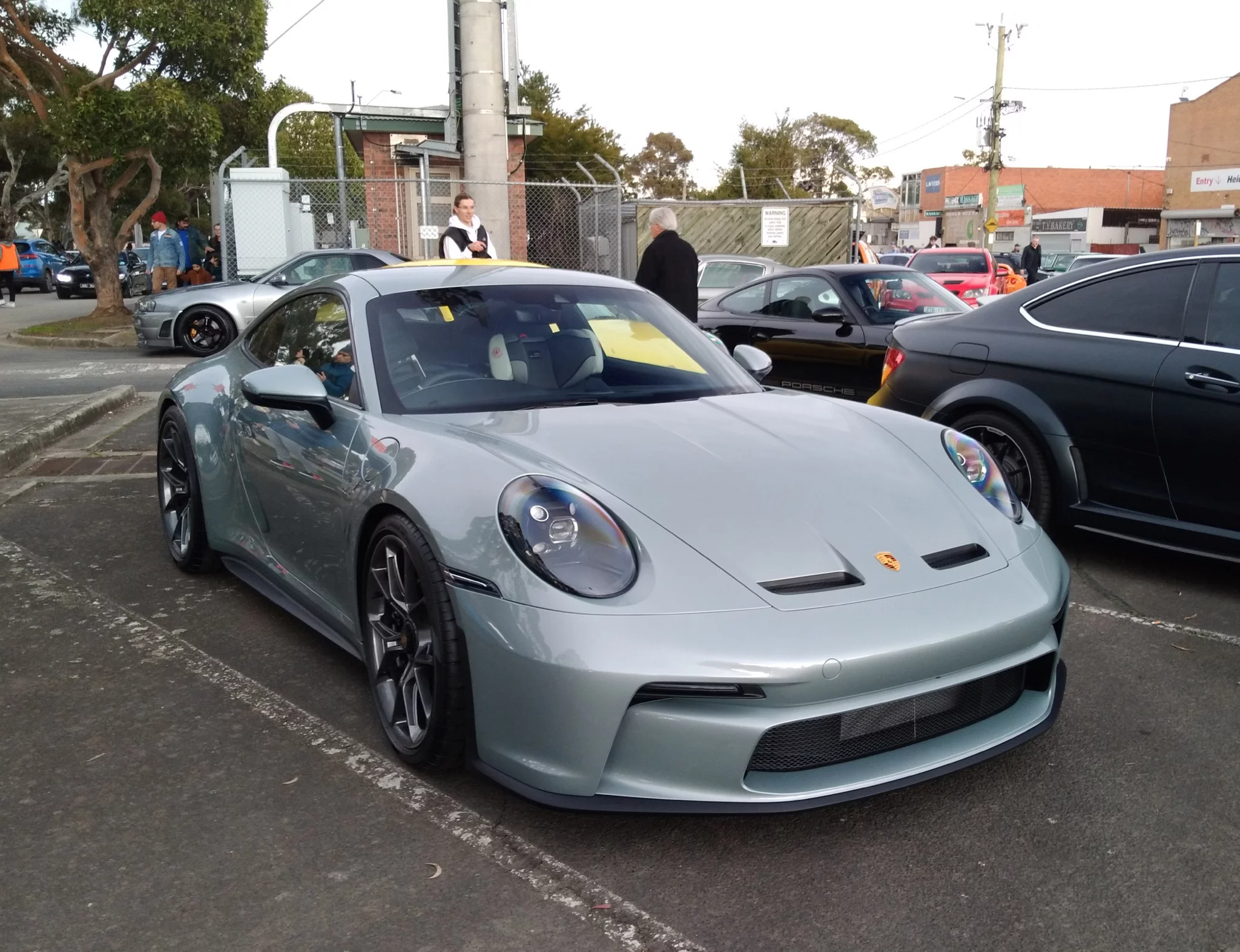 Fish Silver Grey Metallic Porsche 911 GT3