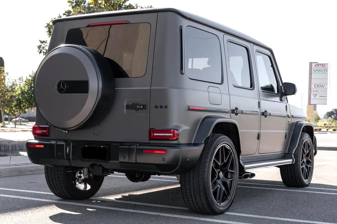 Dark Olive Green Magno Mercedes-AMG G 63