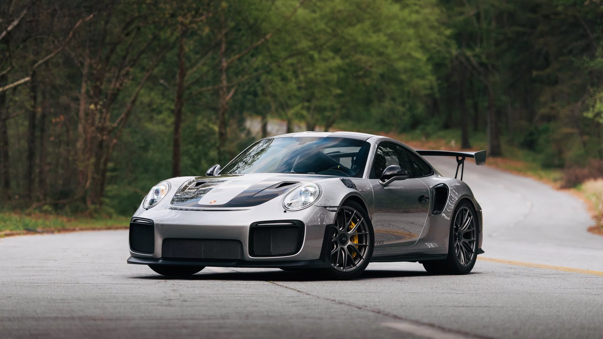 GT Silver Metallic Porsche 911 GT2 RS