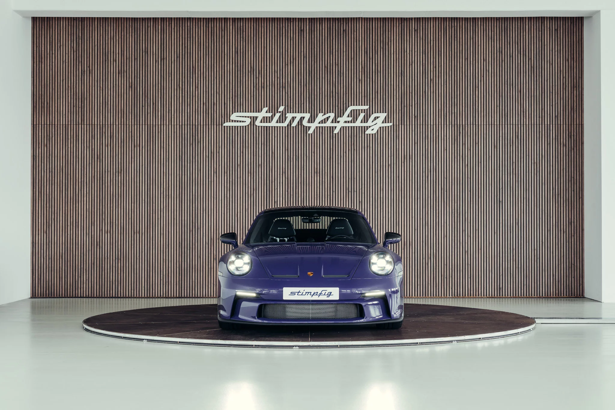 Ultraviolet Porsche 911 GT3