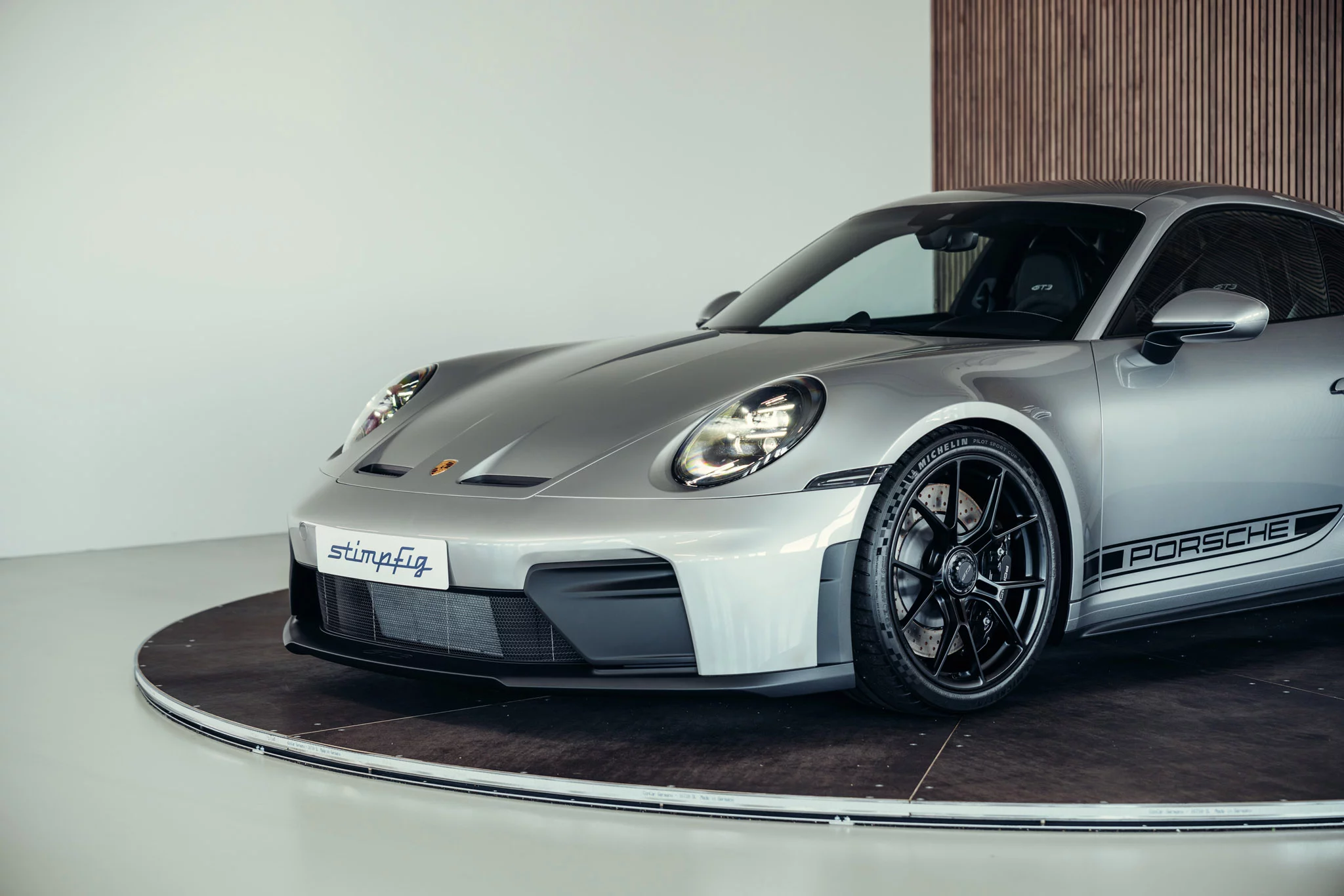 GT Silver Metallic Porsche 911 GT3