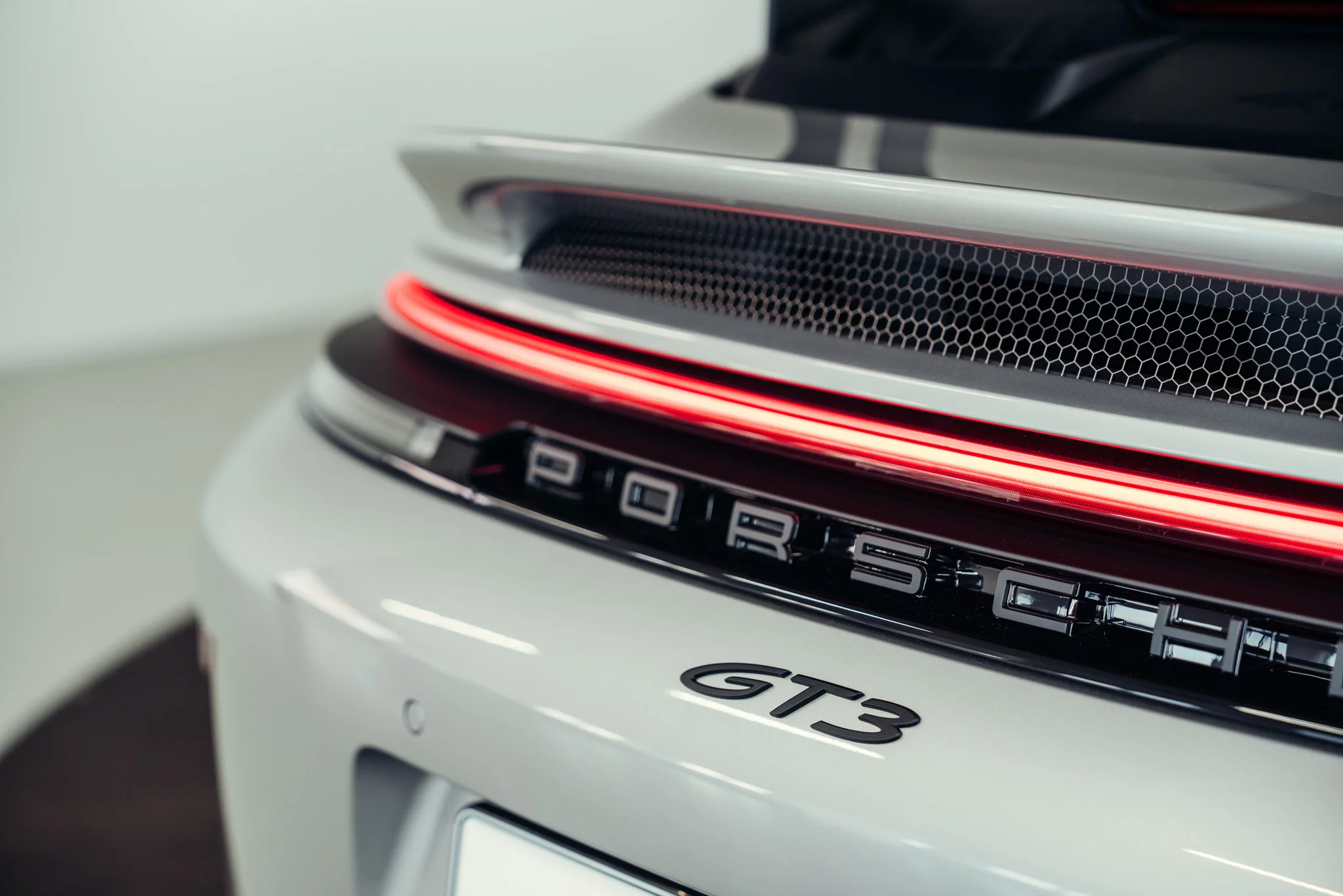 GT Silver Metallic Porsche 911 GT3