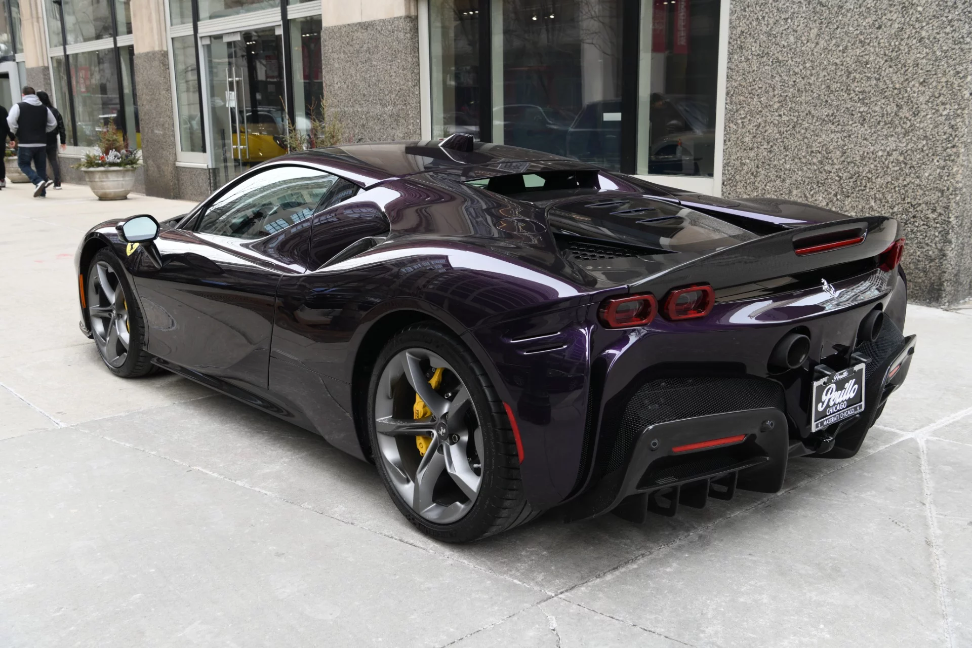 Viola Hong Kong Ferrari SF90