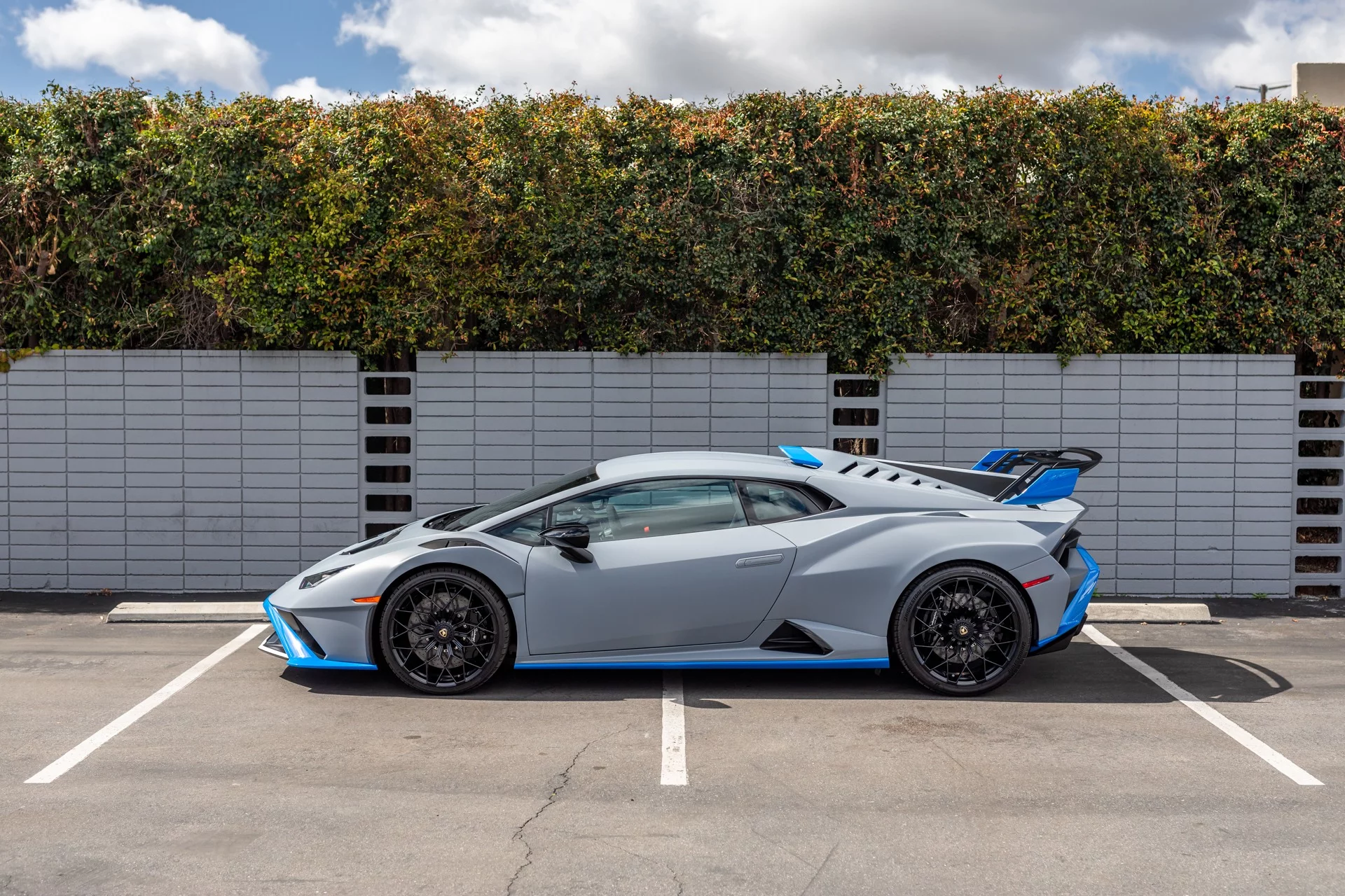 Grigio Acheso Lamborghini Huracán