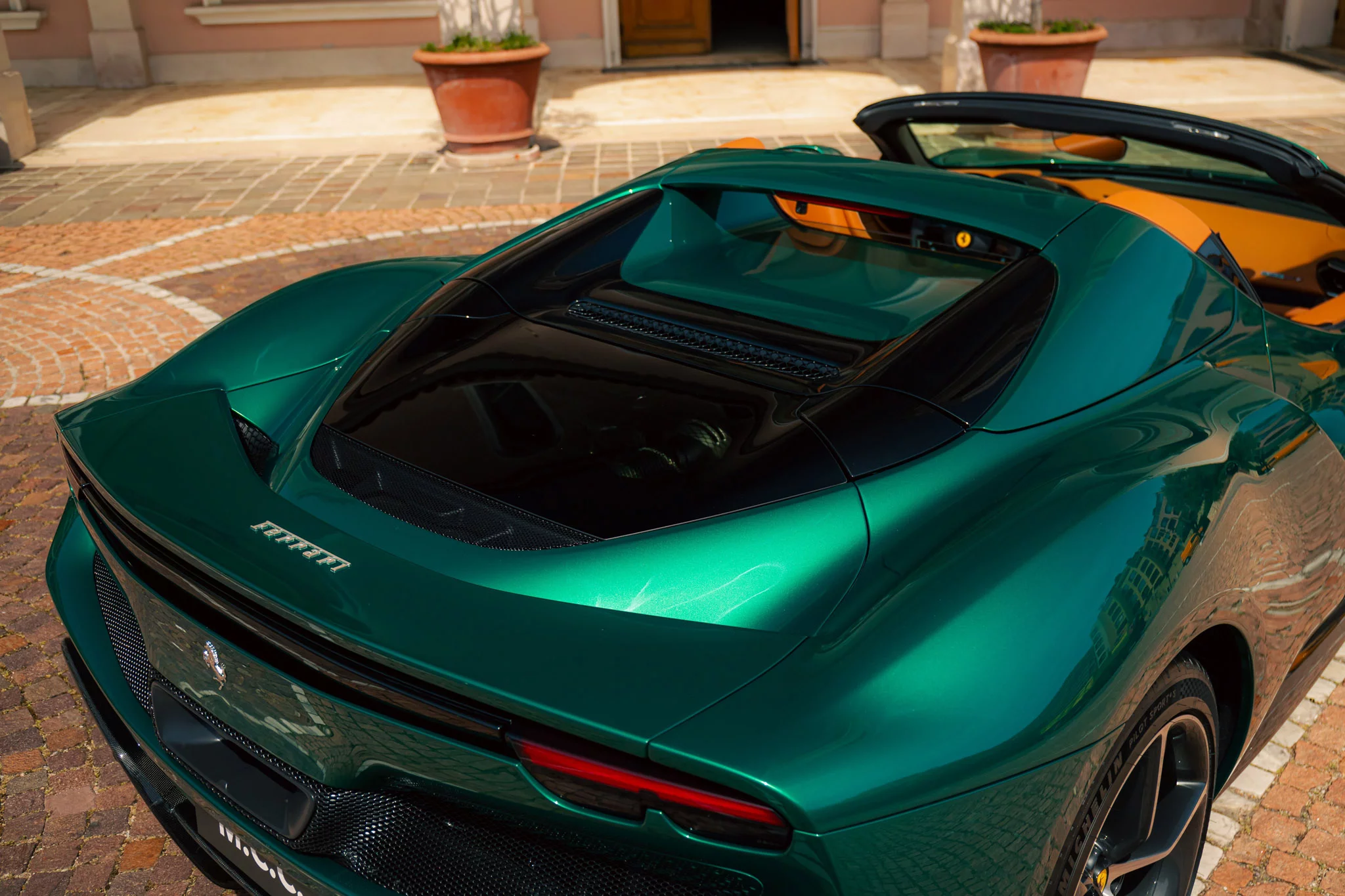 Verde Pino Ferrari 296