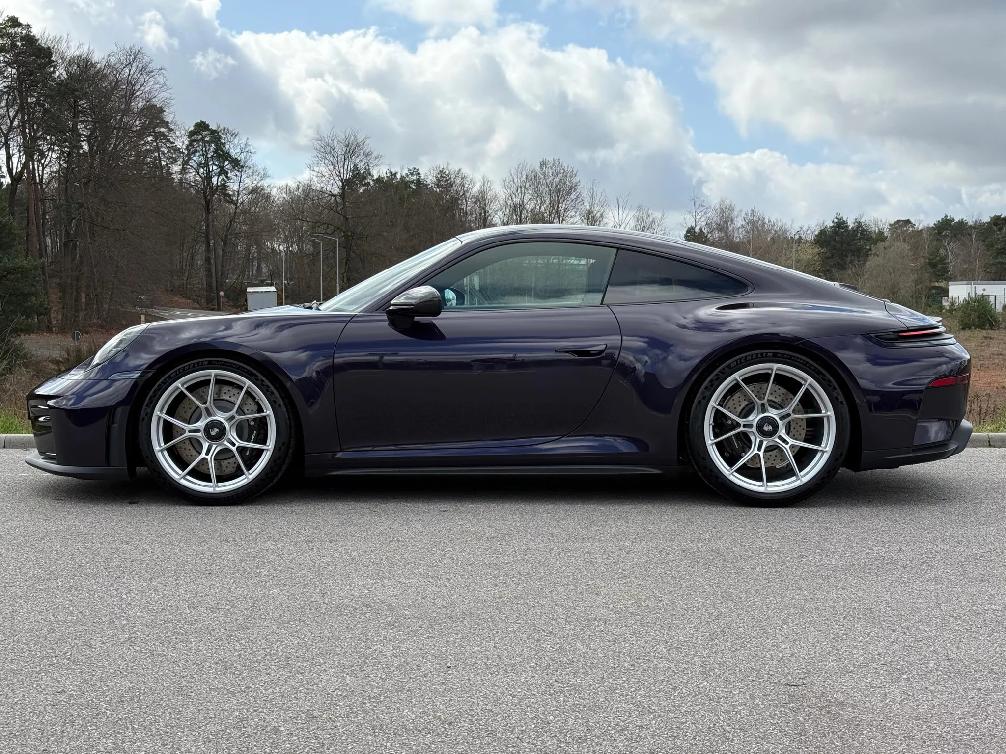 Viola Metallic Porsche 911 GT3