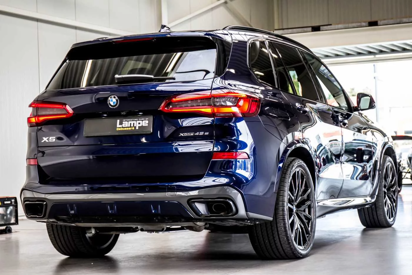 Tanzanite Blue II BMW X5