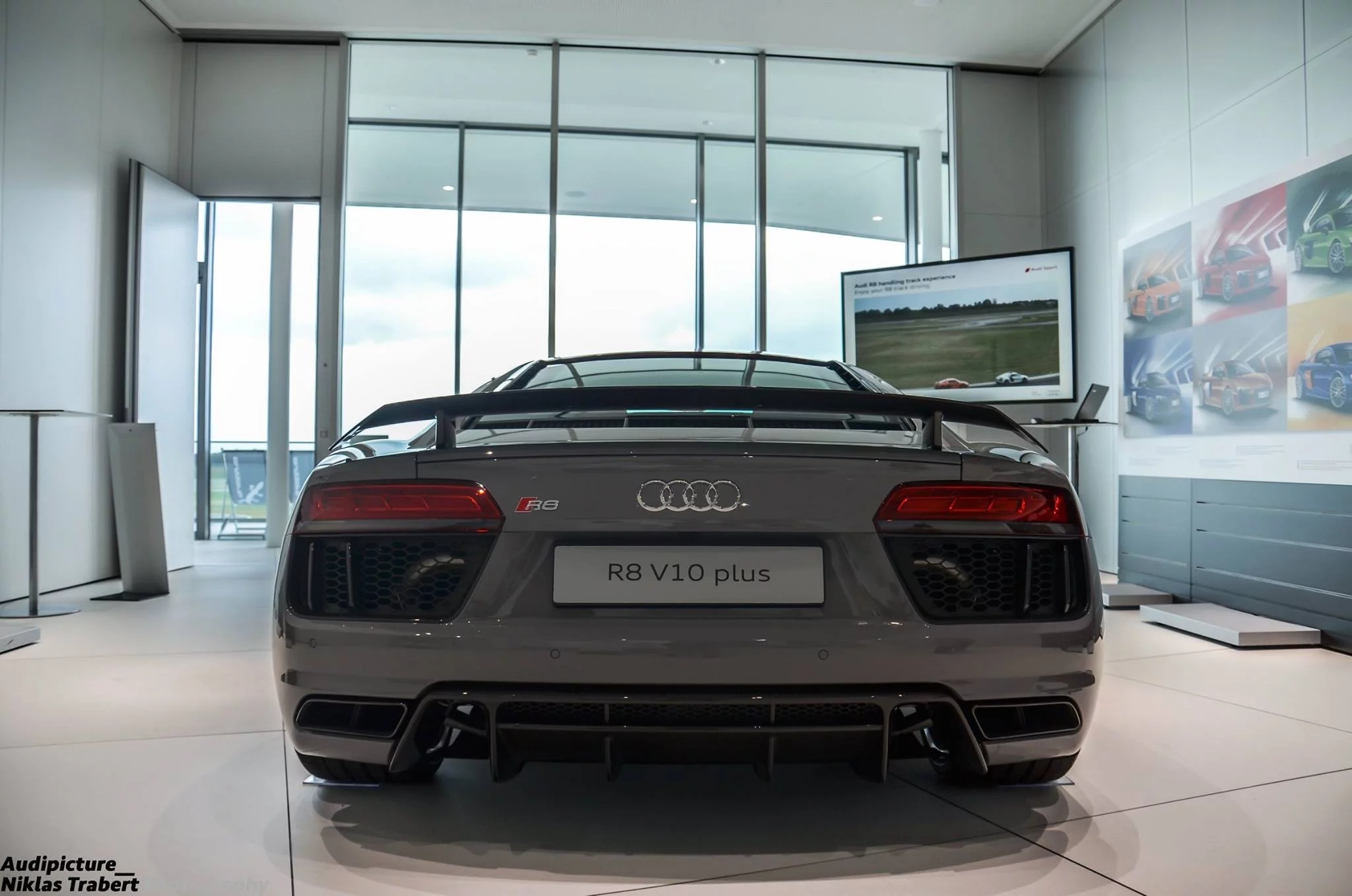 Nardo Grey Audi R8