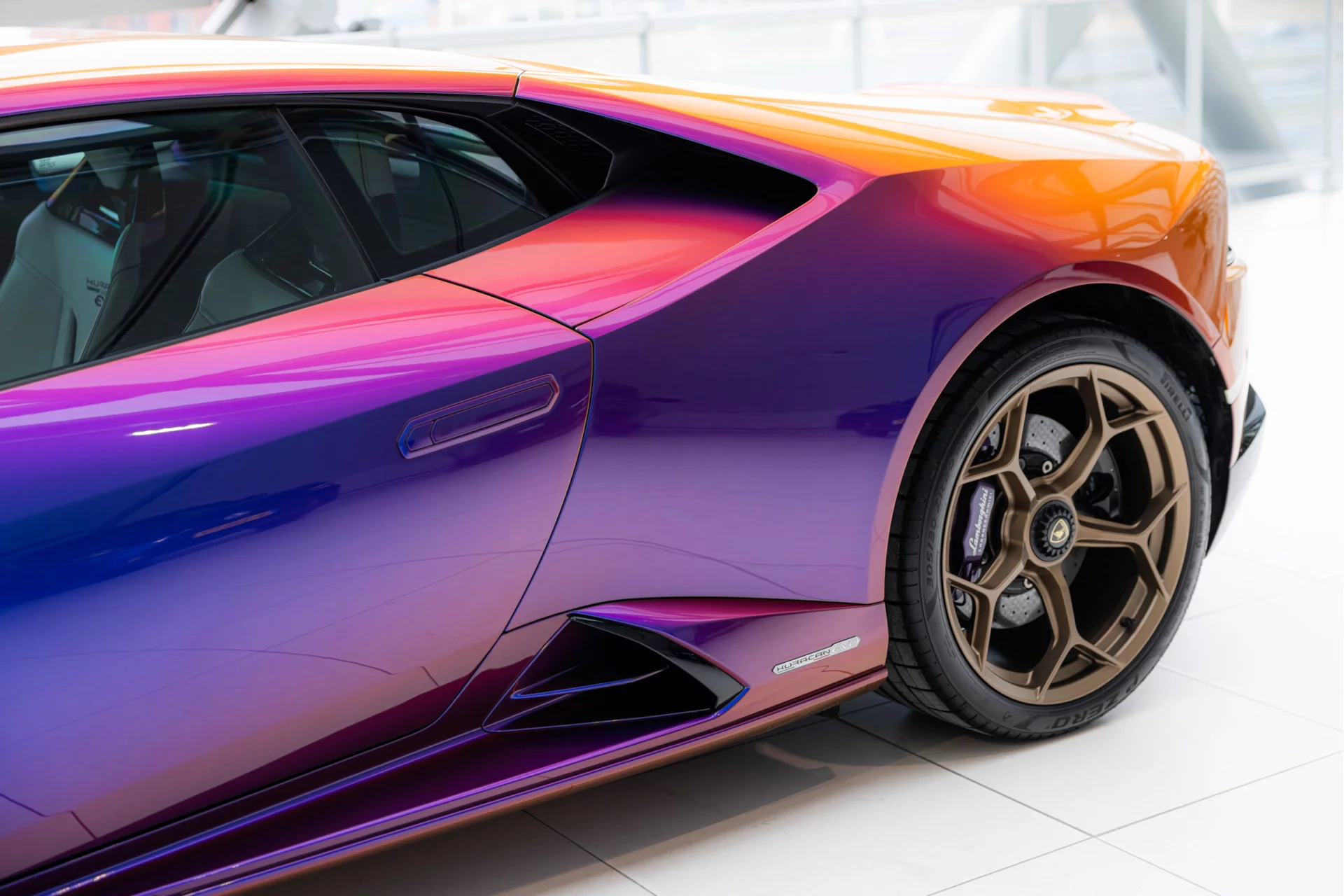 Blu Hal Lamborghini Huracán