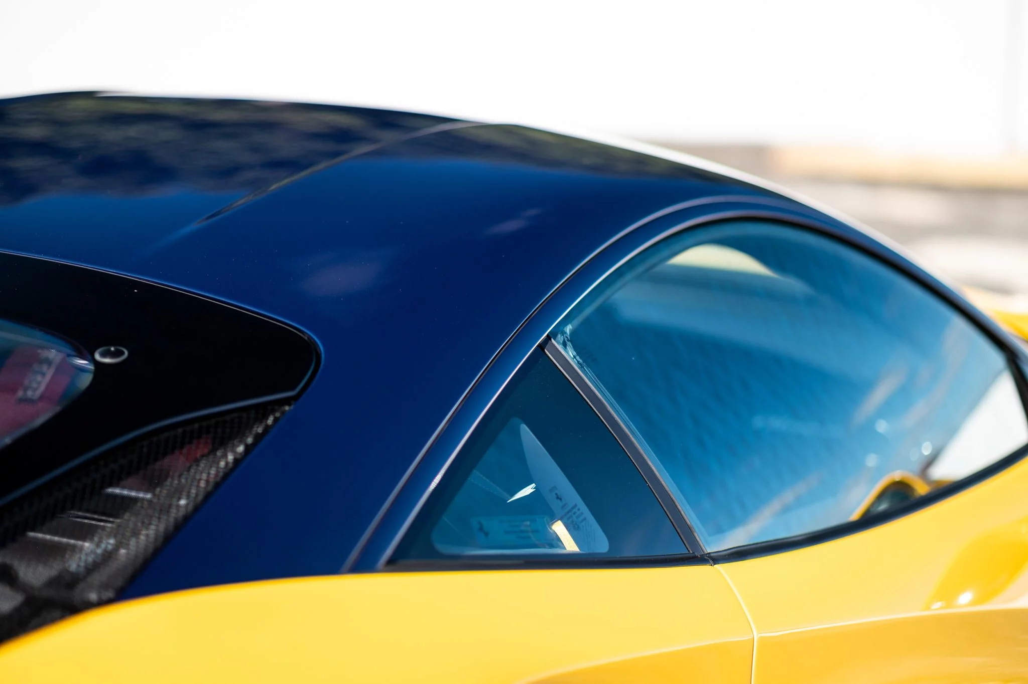 Giallo Triplo Strato Ferrari F8