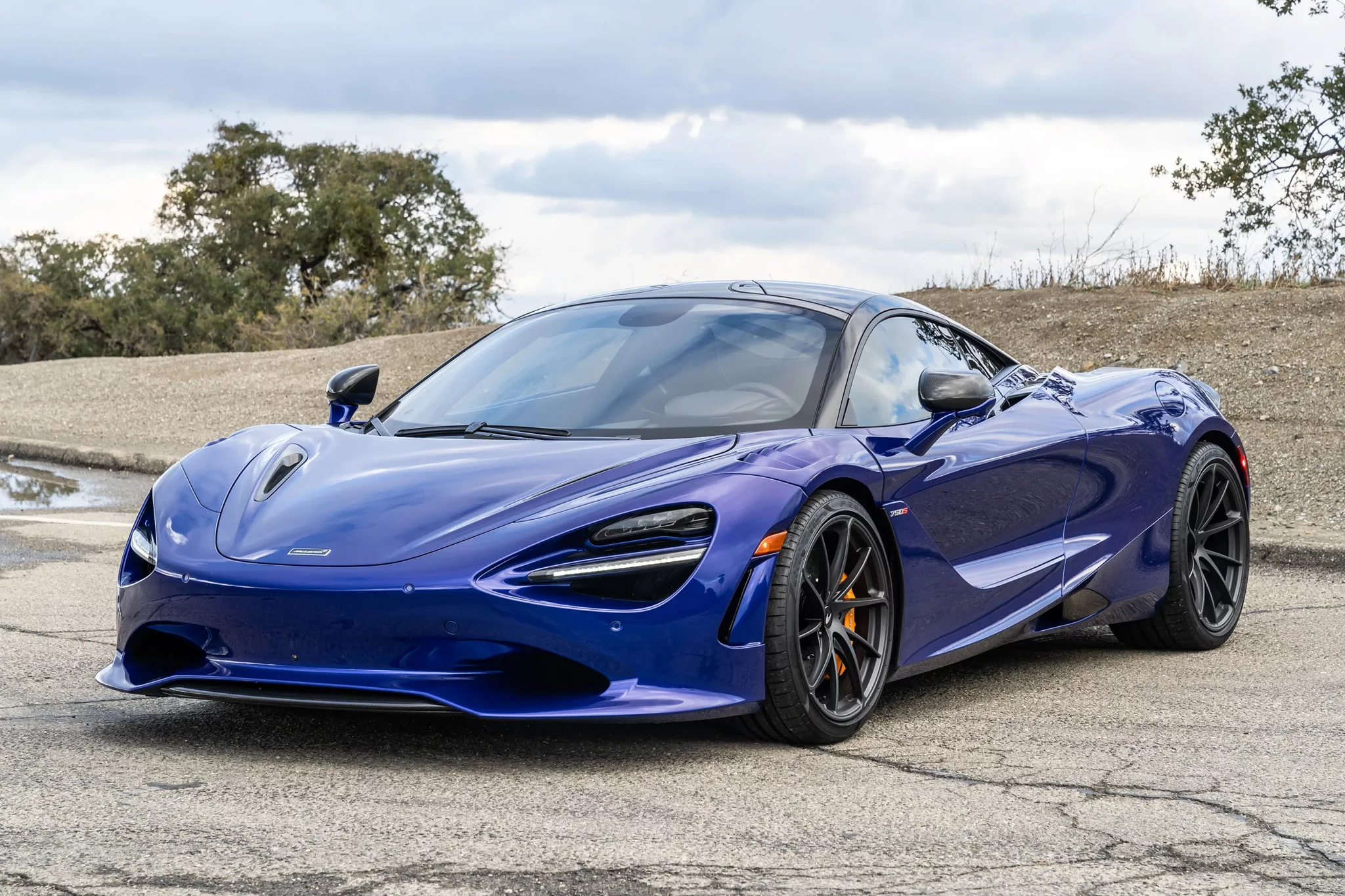 Tanzanite Blue McLaren 750S