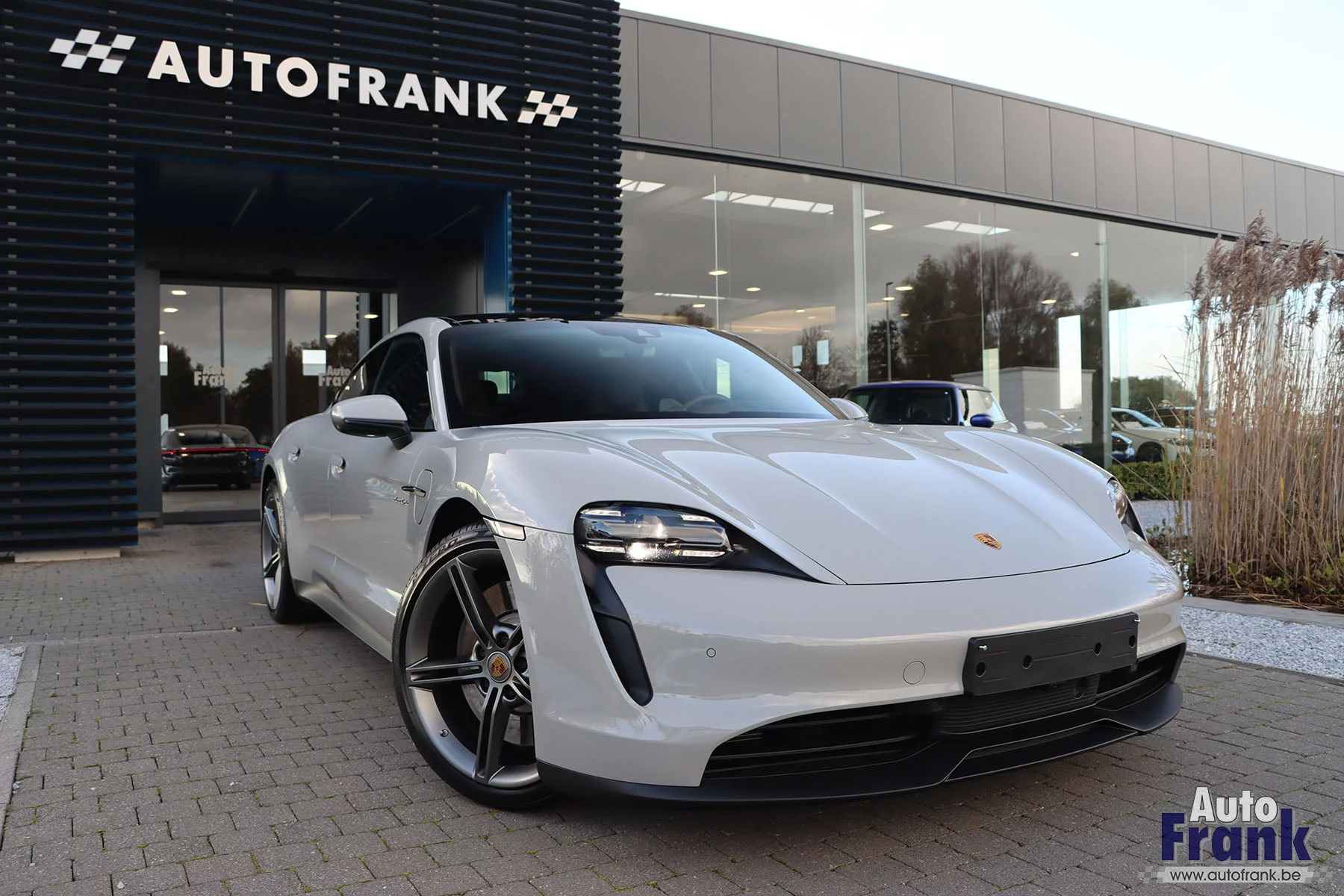 Crayon Porsche Taycan