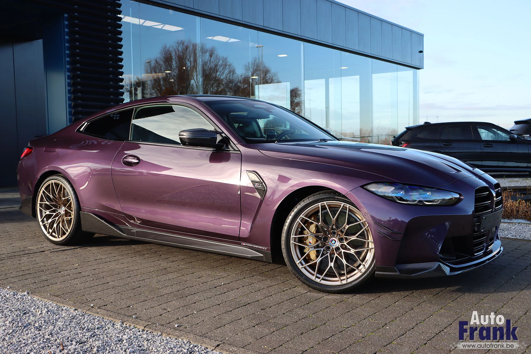 Daytona Violet BMW M4