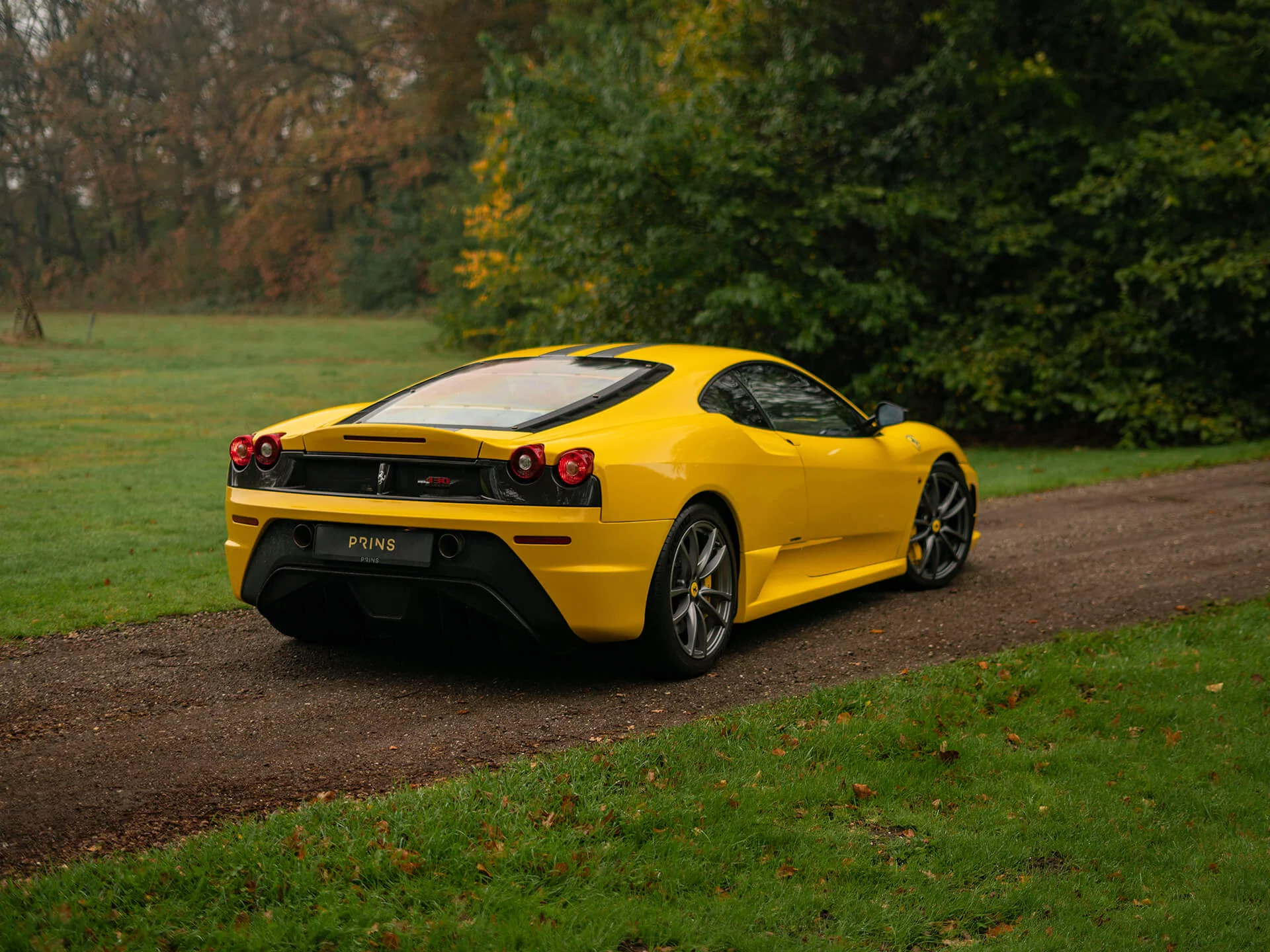 Giallo Modena Ferrari 430 Scuderia
