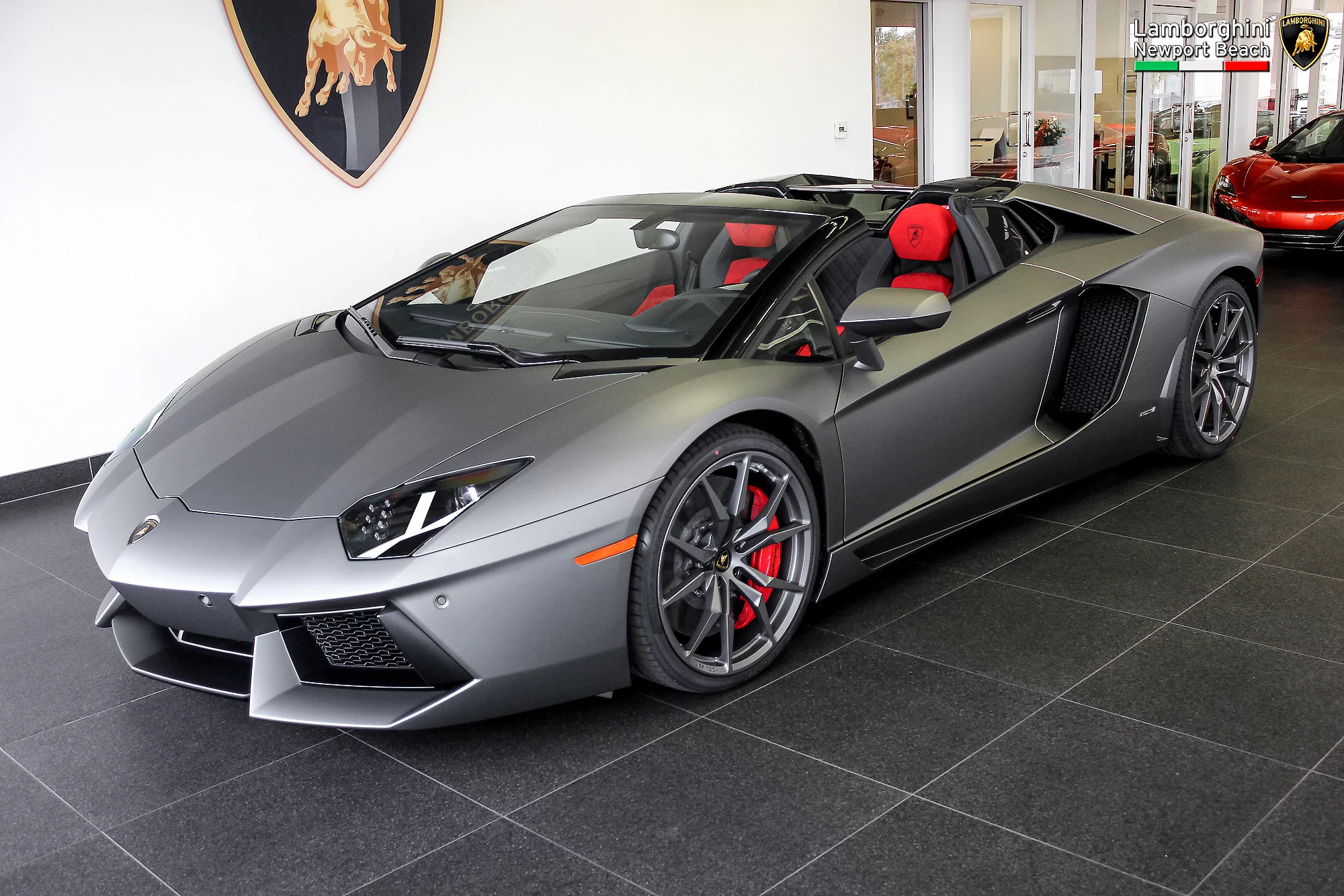 Grigio Titans Lamborghini Aventador
