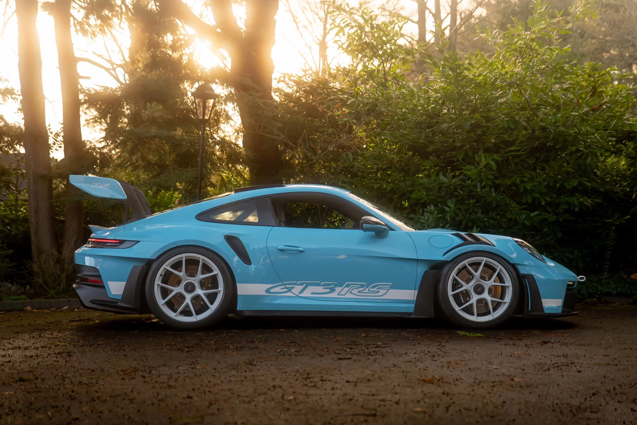 Olympic Blue Porsche 911 GT3 RS