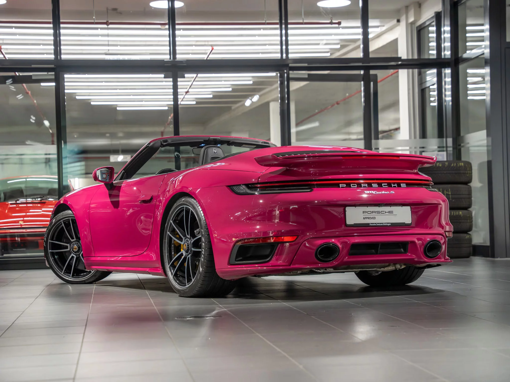 Ruby Star Porsche 911 Turbo