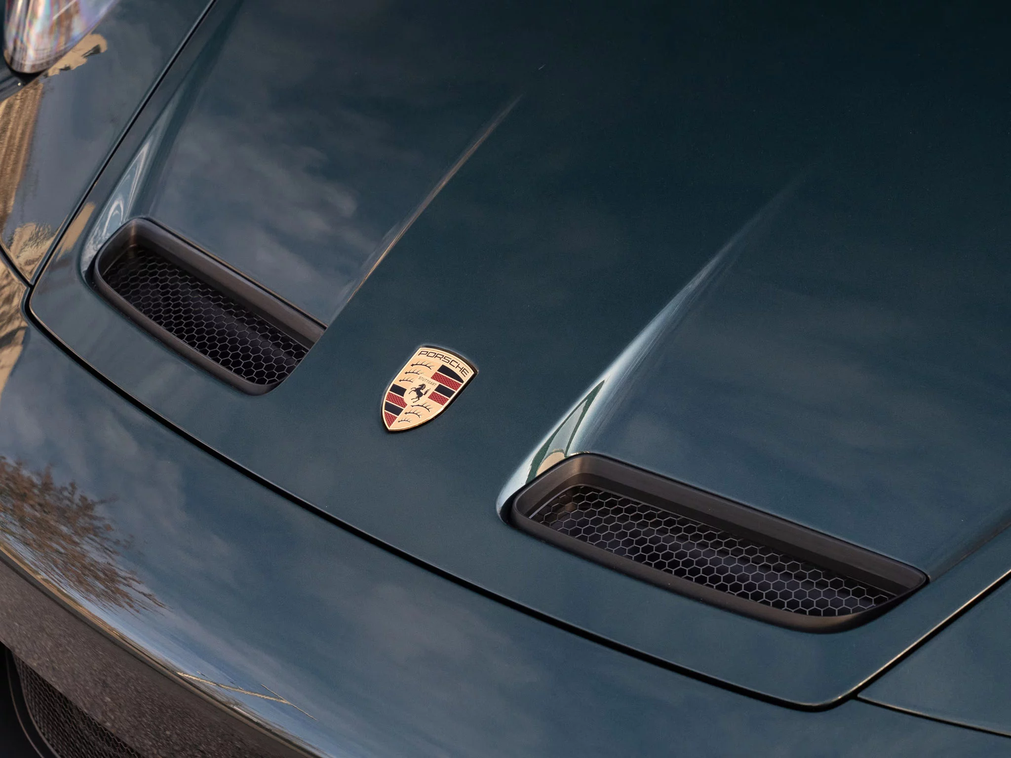Forest Green Metallic Porsche 911 GT3