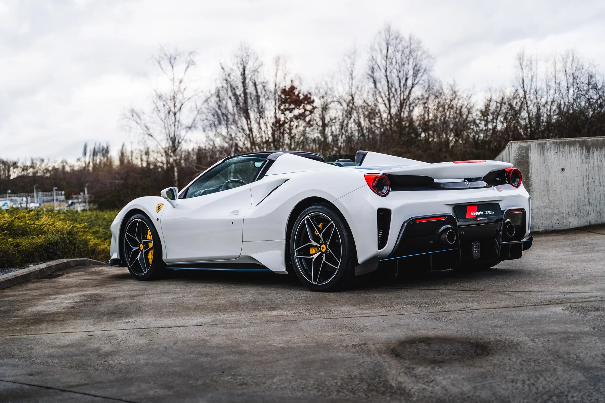 Bianco Sanae Ferrari 488