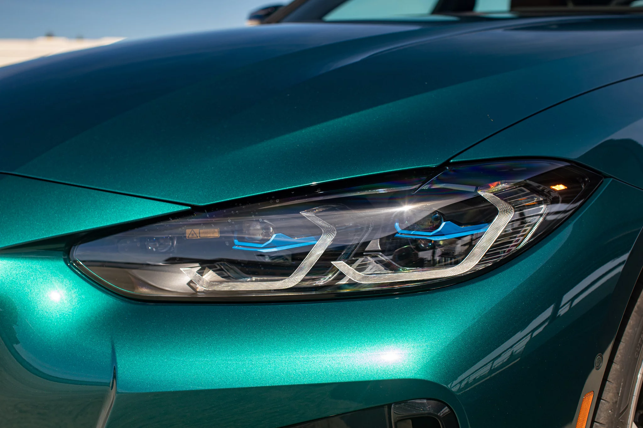 Laguna Green BMW i4
