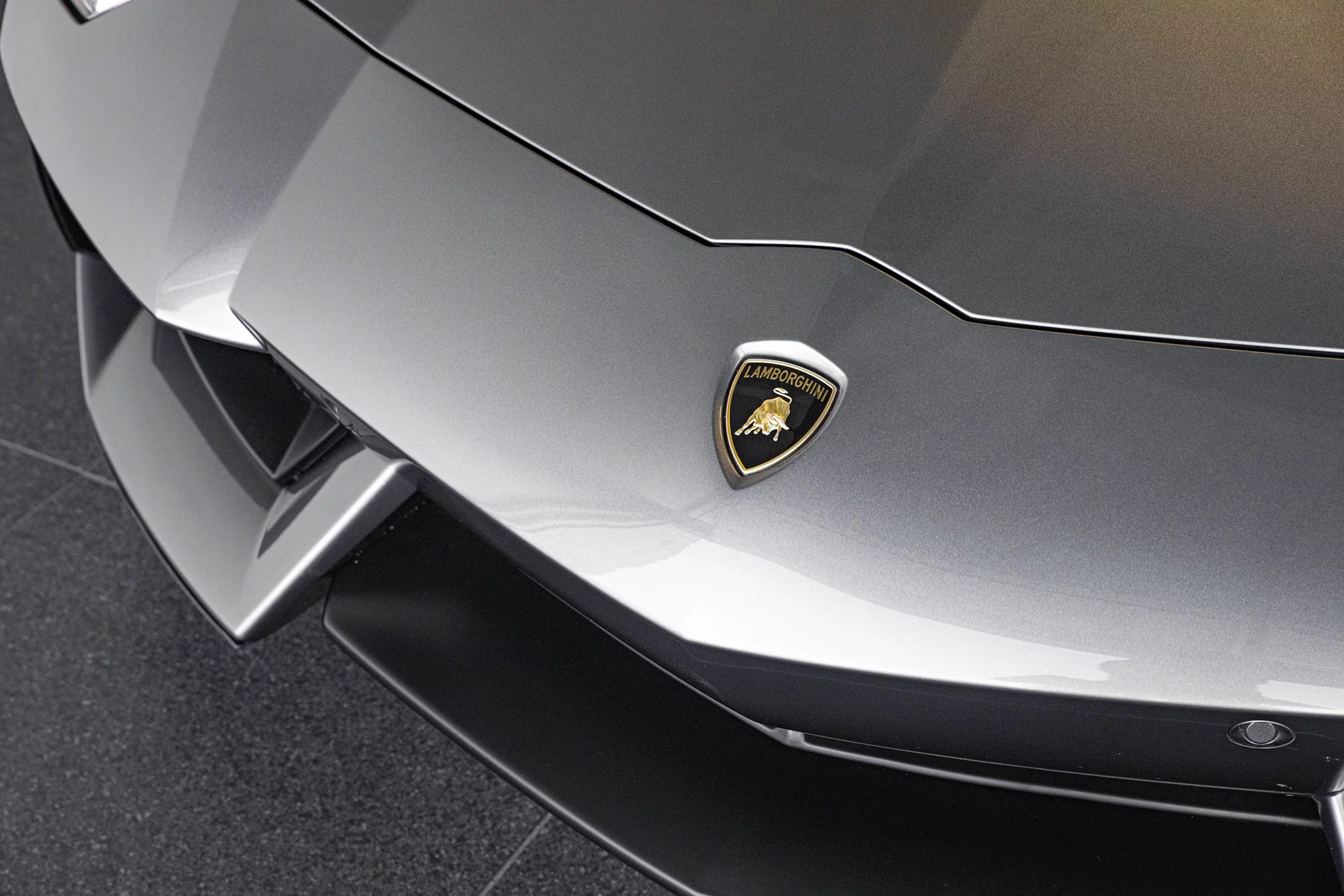 Grigio Estoque Lamborghini Aventador
