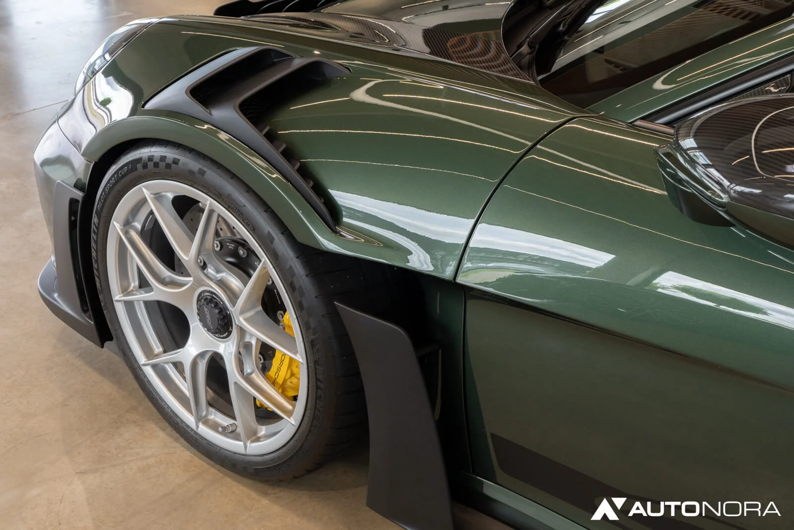 Oak Green Metallic Porsche 911 GT3 RS