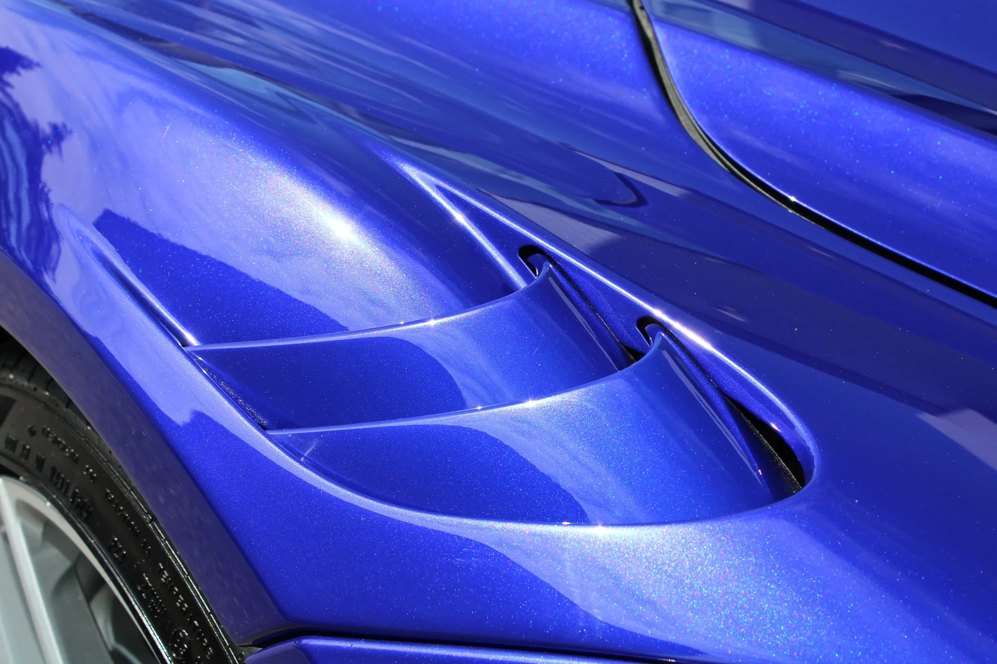 Tanzanite Blue McLaren 750S
