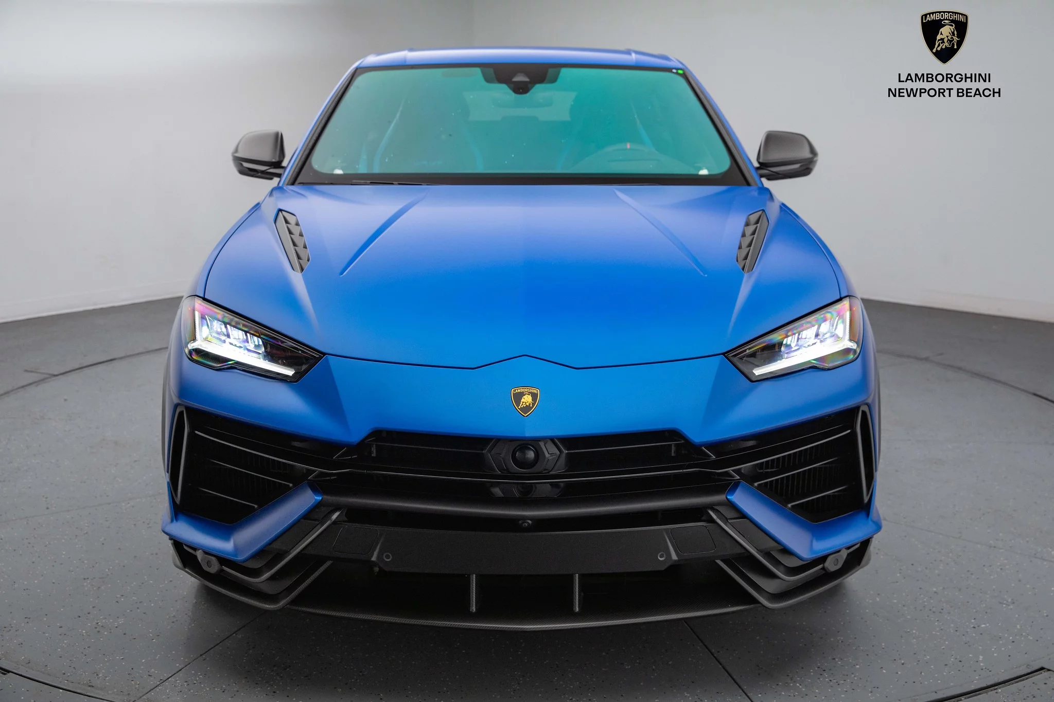 Blu Eleos Matte Lamborghini Urus