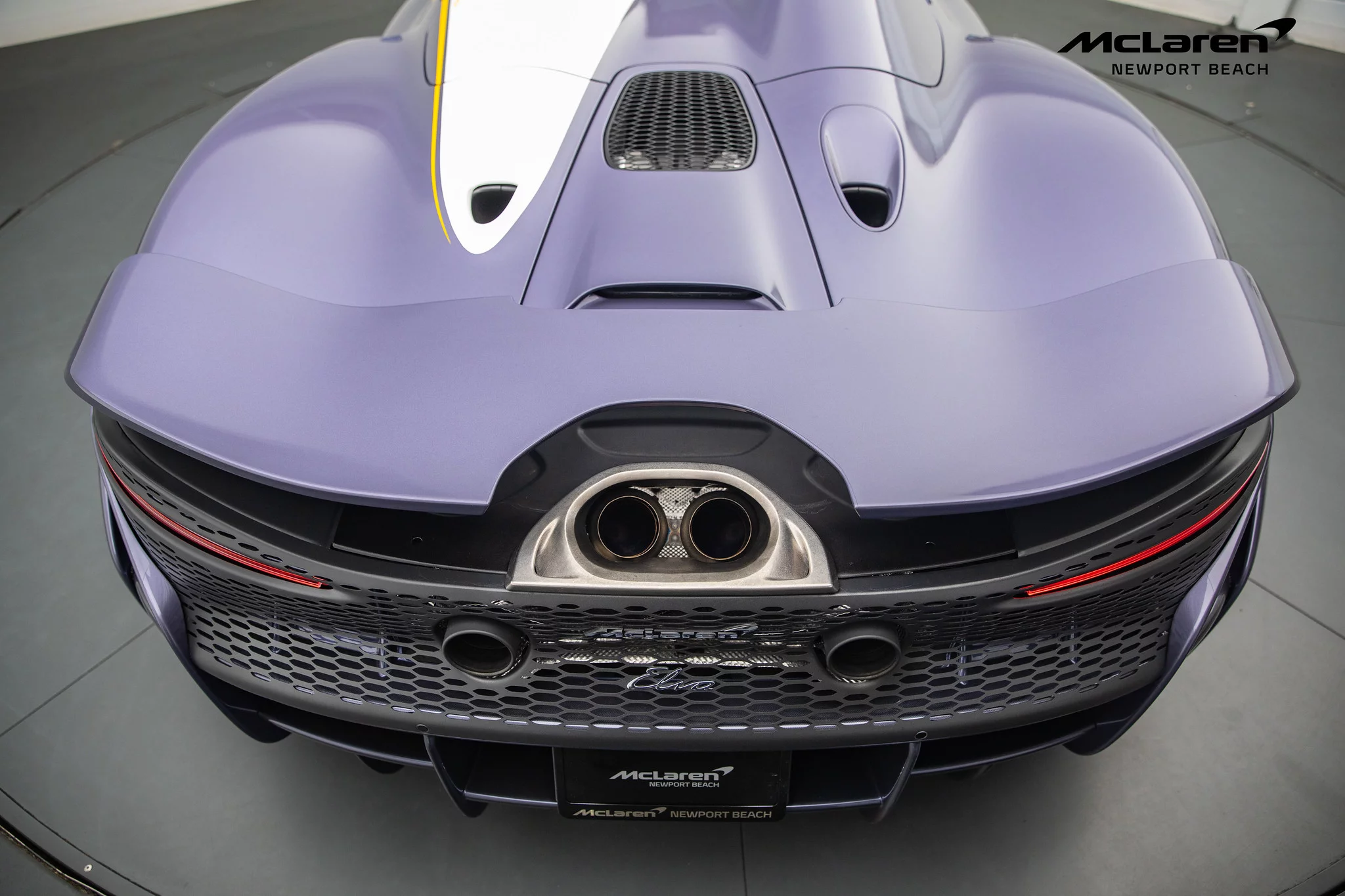 Grigio Madelaine McLaren Elva
