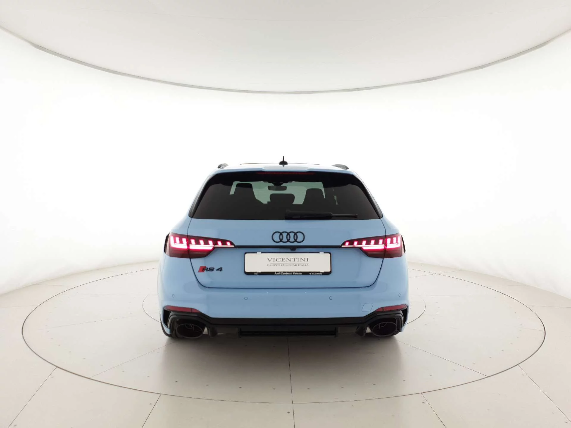 Gulf Blue Audi RS4 Avant
