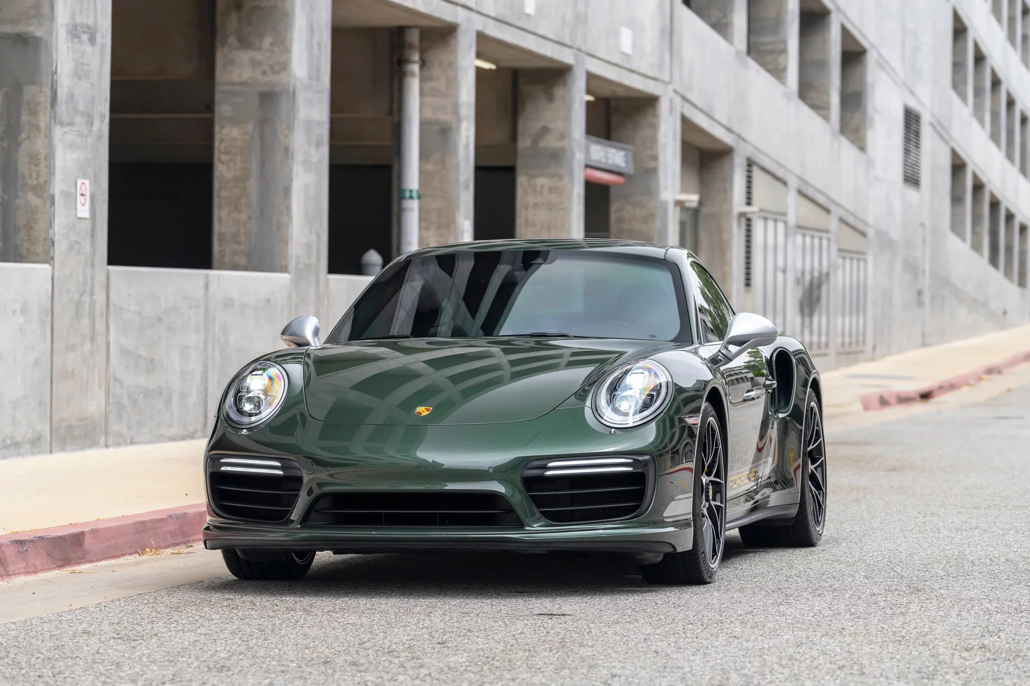 Oak Green Metallic Porsche 911 Turbo