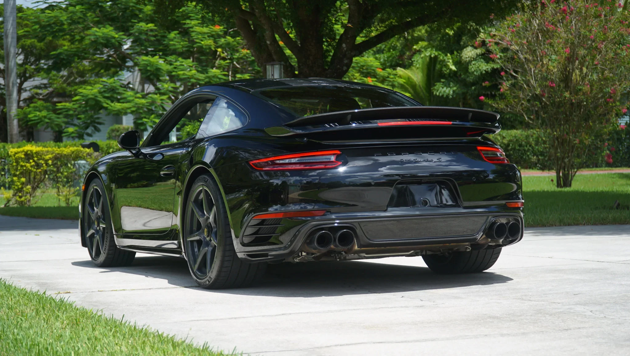 Black Porsche 911 Turbo
