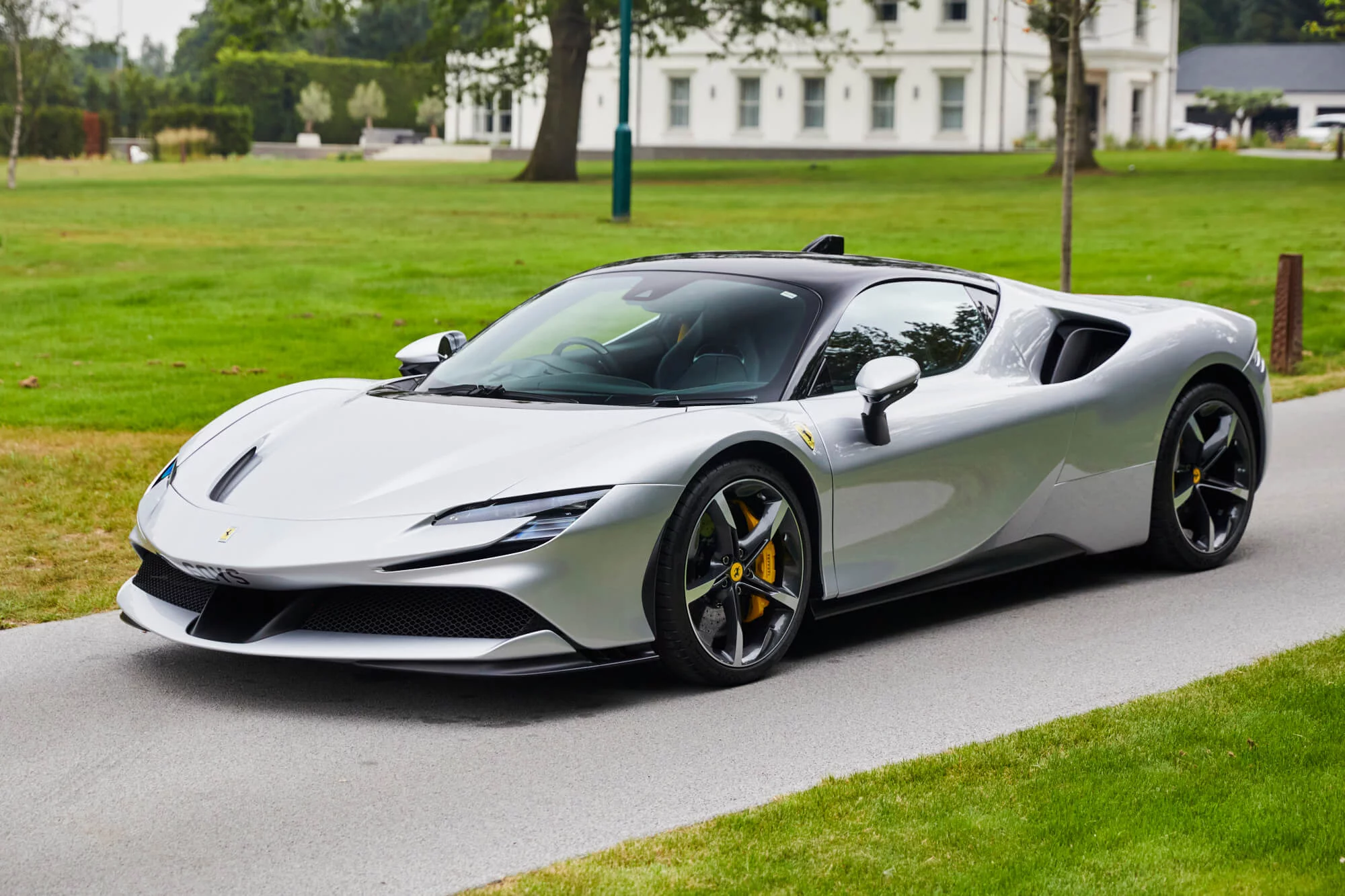 Argento Nurburgring Ferrari SF90