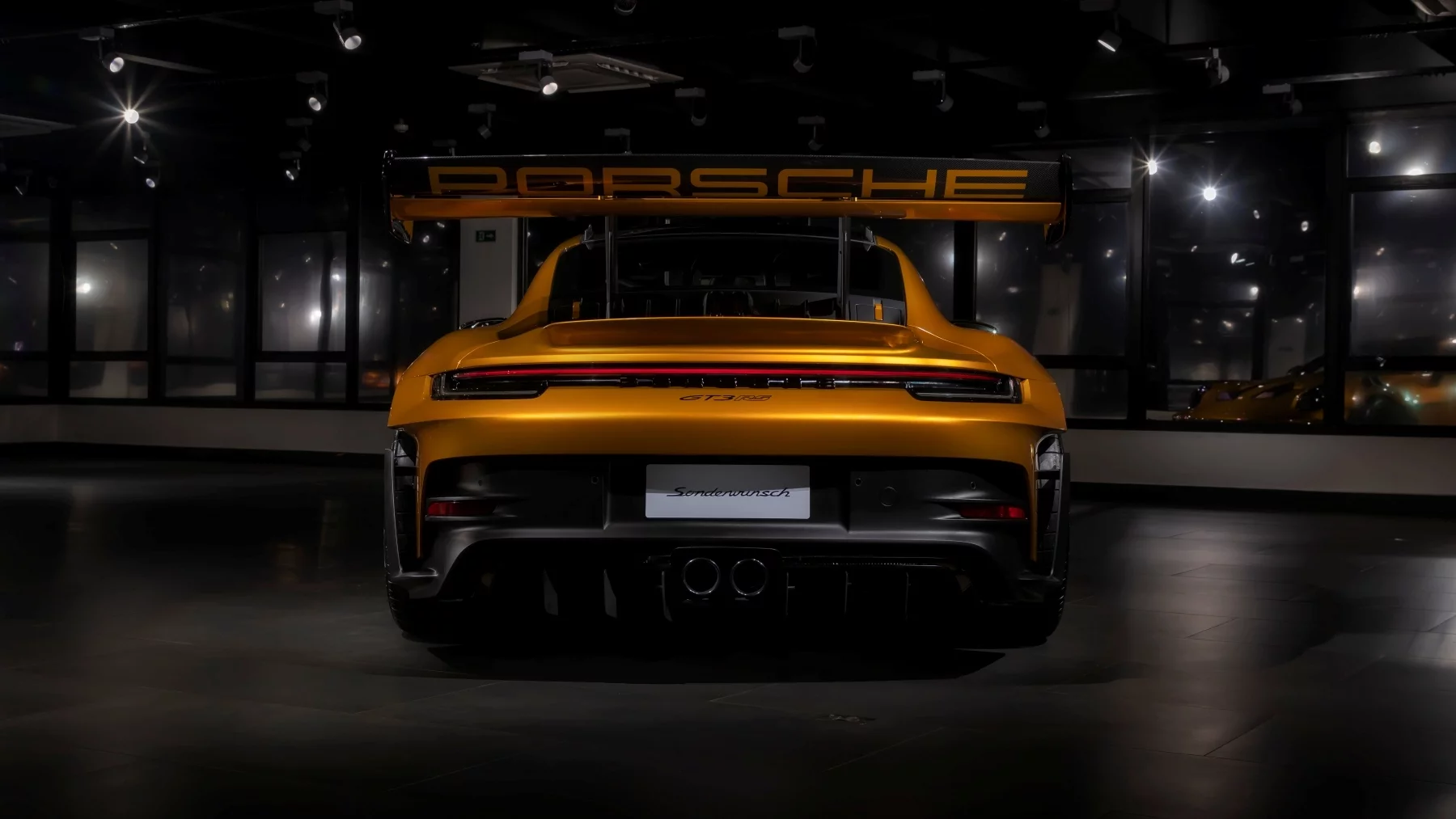 Explosive Gold Chromaflair Porsche 911 GT3 RS