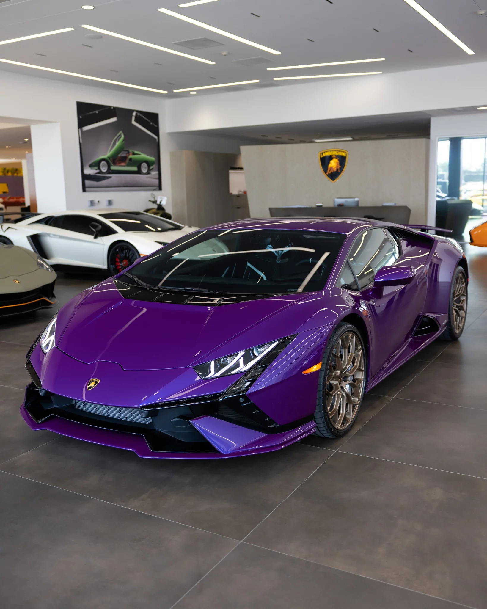 Viola Mithras Lamborghini Huracán