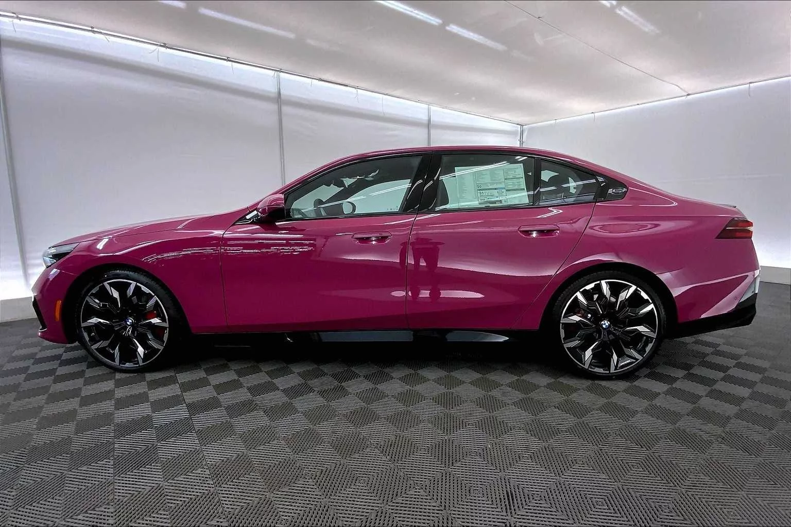 Ruby Star Neo BMW i5