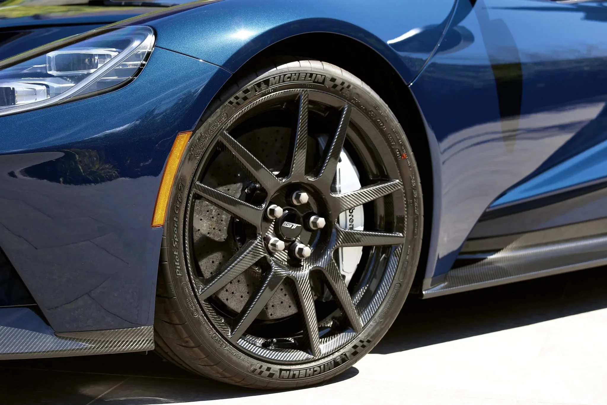 Nightmist Blue Ford GT