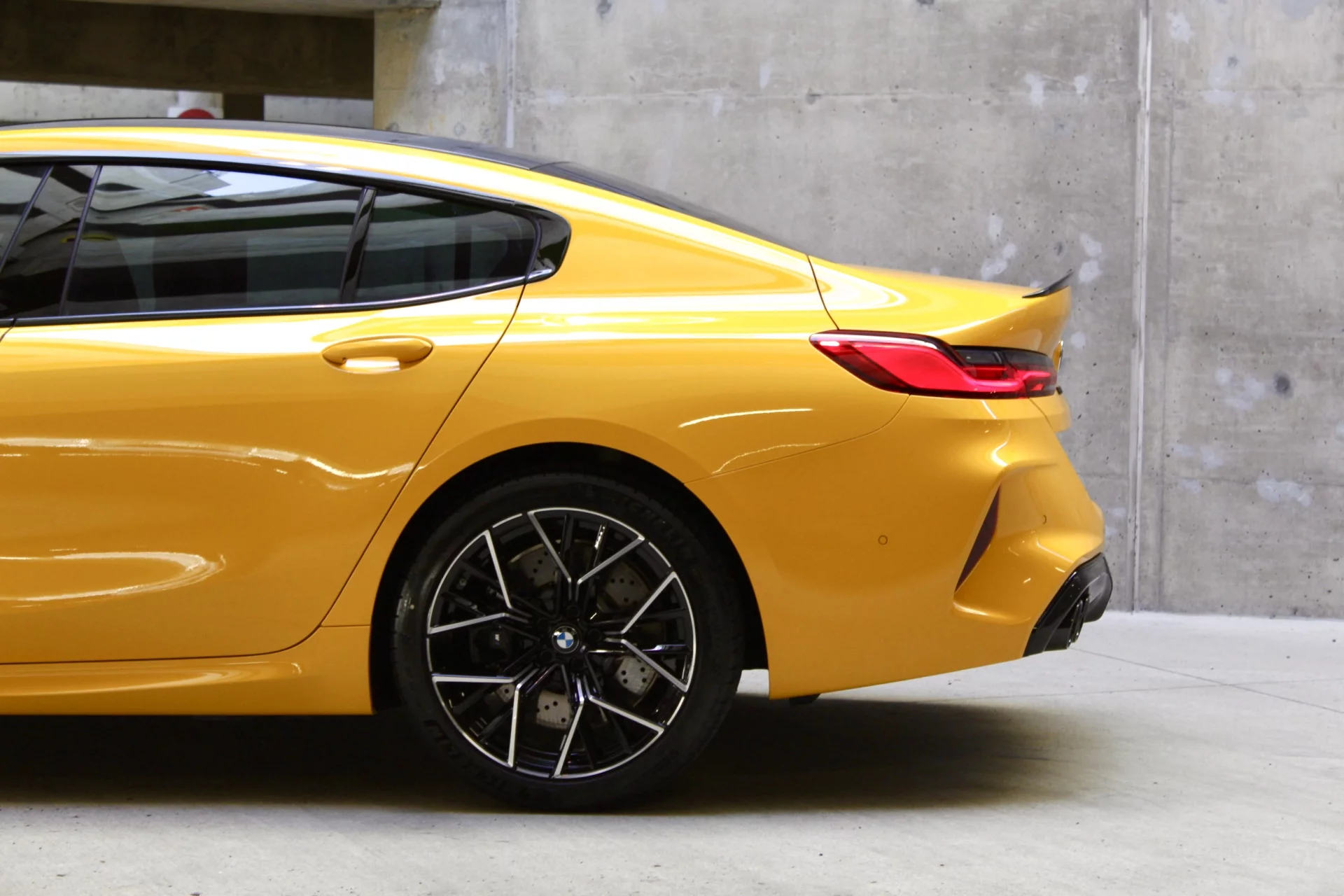 Atacama Yellow BMW M8