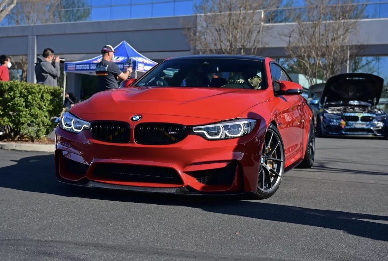 Melbourne Red BMW M4