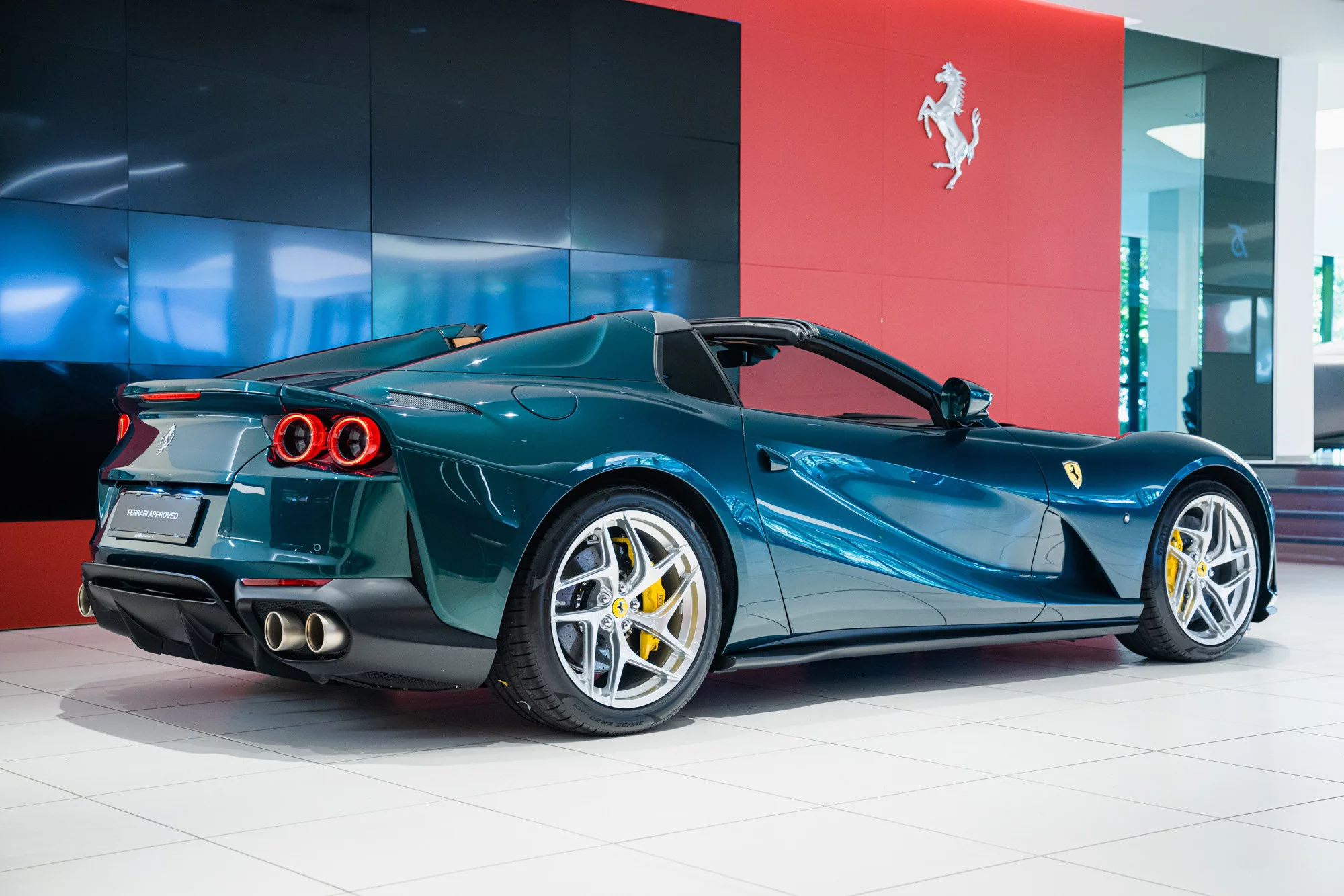 Verde Tracy Ferrari 812
