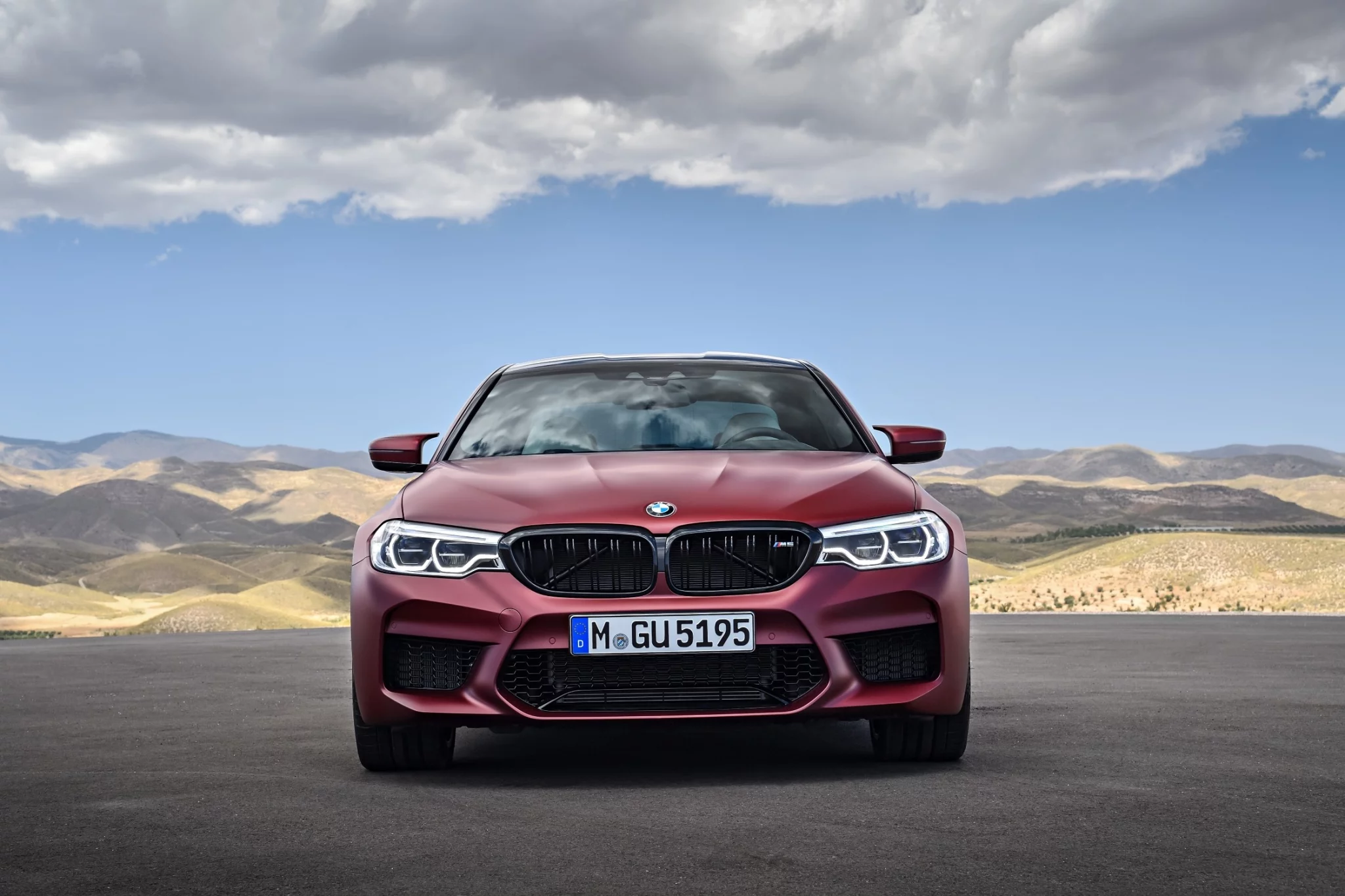 Frozen Dark Red BMW M5