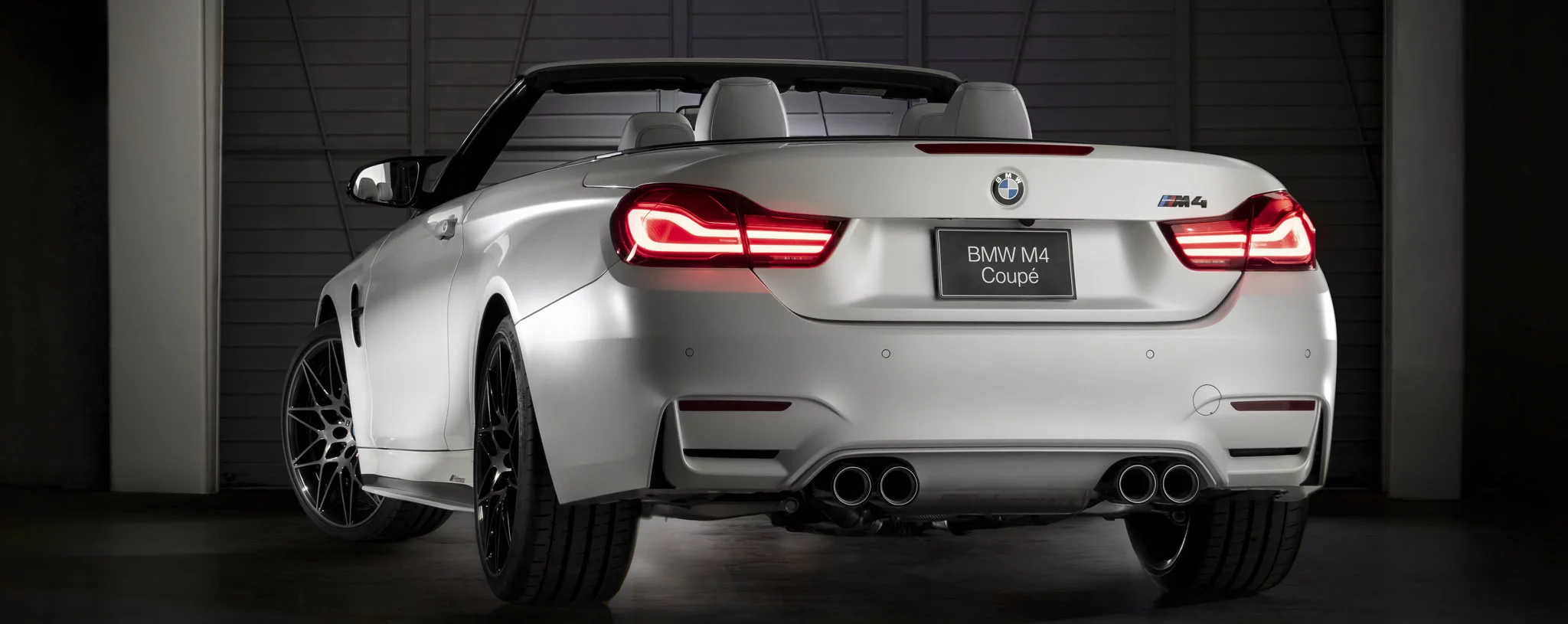 Frozen Brilliant White BMW M4