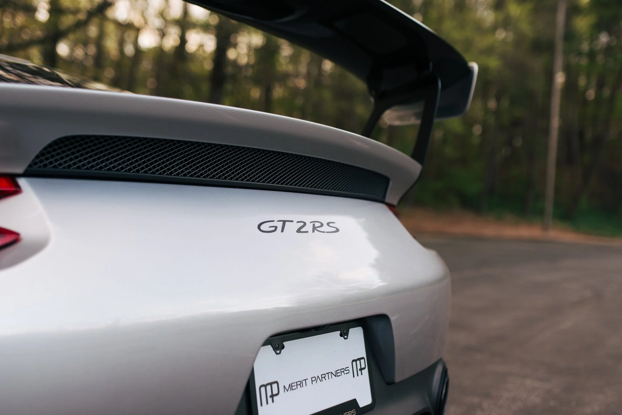GT Silver Metallic Porsche 911 GT2 RS