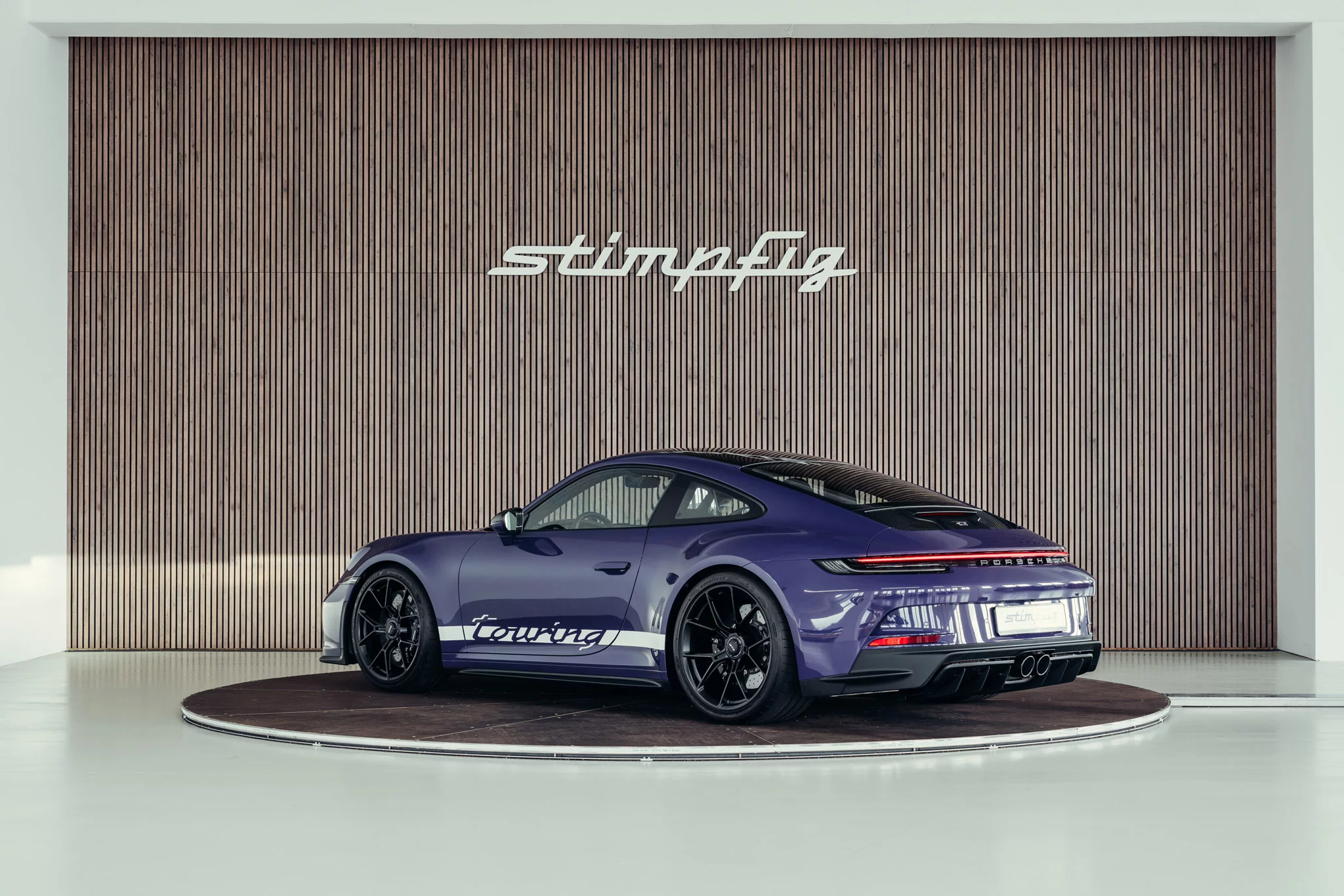 Ultraviolet Porsche 911 GT3