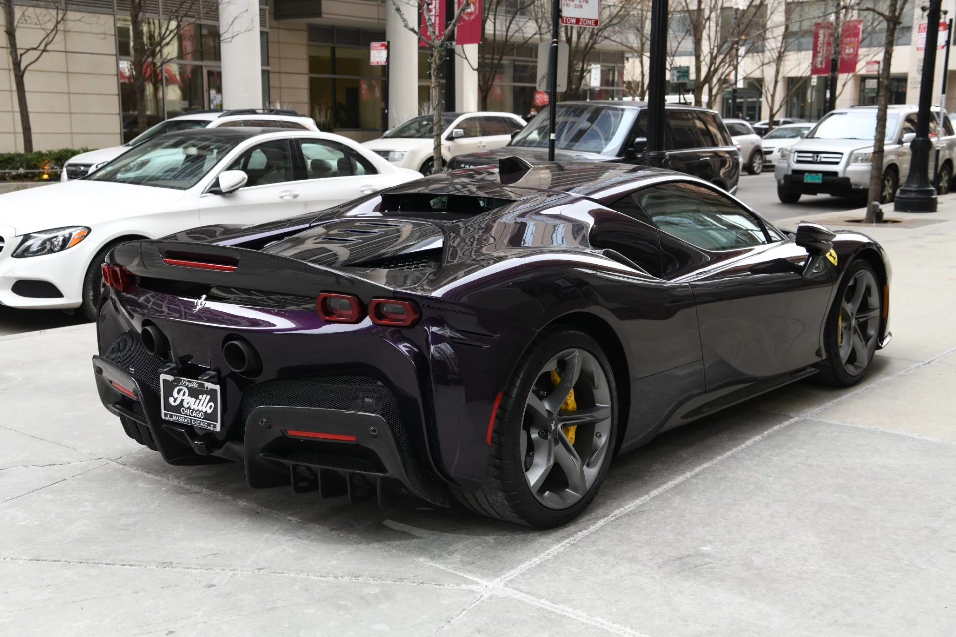 Viola Hong Kong Ferrari SF90