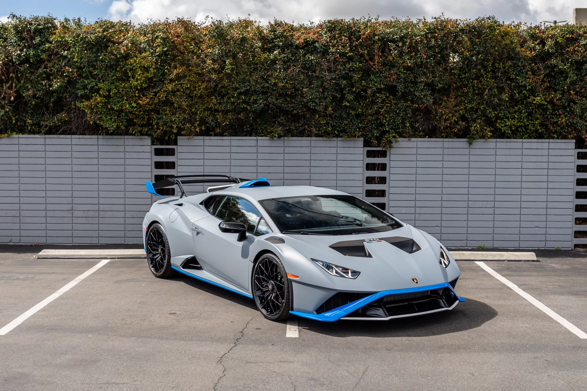 Grigio Acheso Lamborghini Huracán