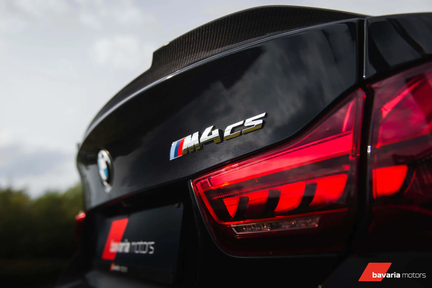 Sapphire Black BMW M4