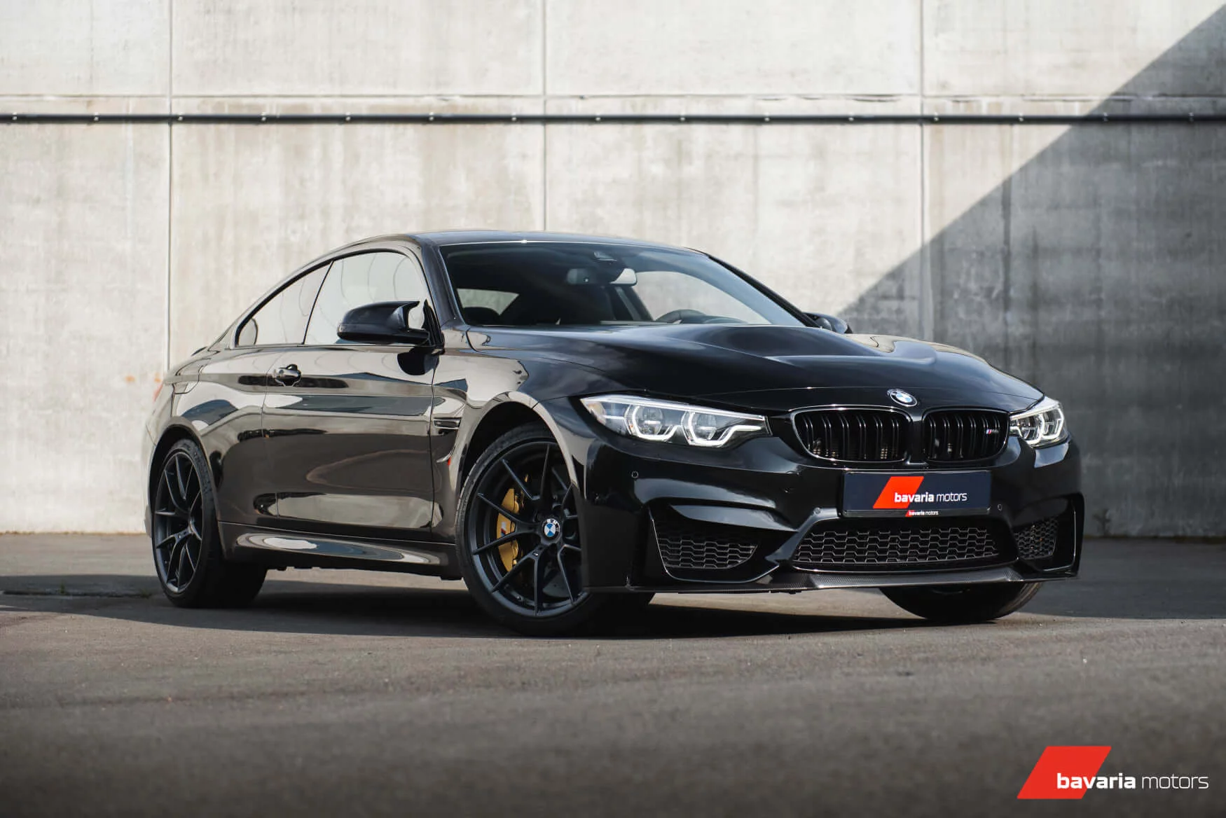 Sapphire Black BMW M4